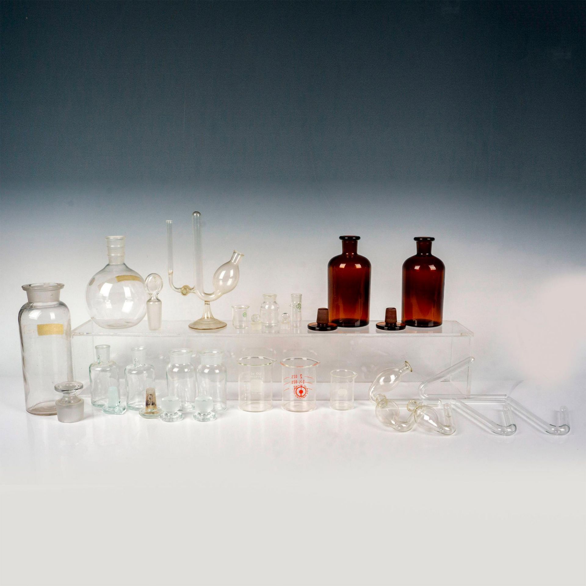 21pc Vintage Laboratory Glassware Bottles and Tubes - Image 2 of 2