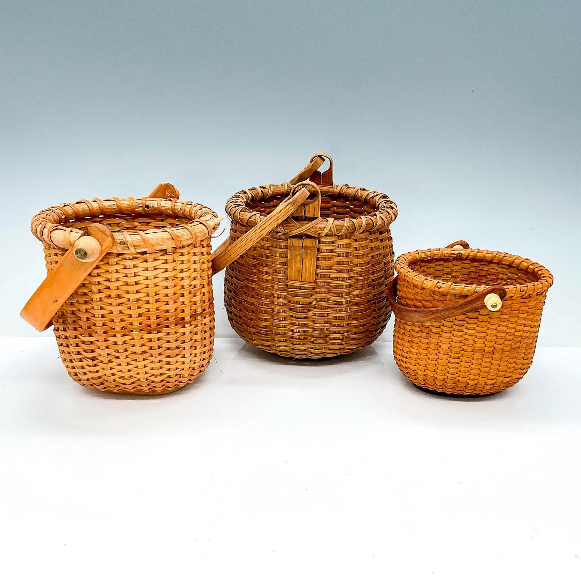 3pc Small Hand-Woven Nantucket Style Baskets - Image 2 of 3