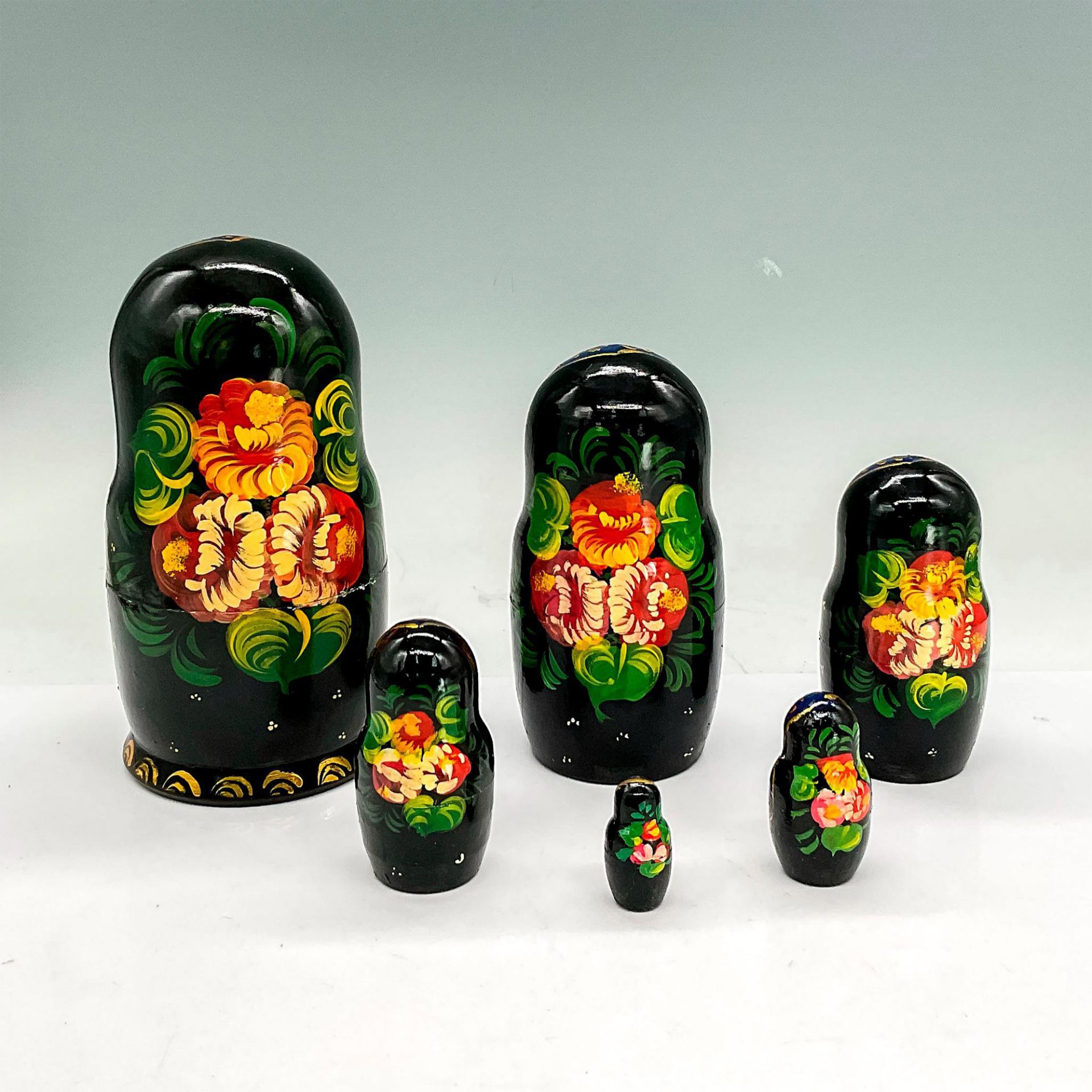 Russian Hand Painted Nesting Dolls - Image 2 of 3
