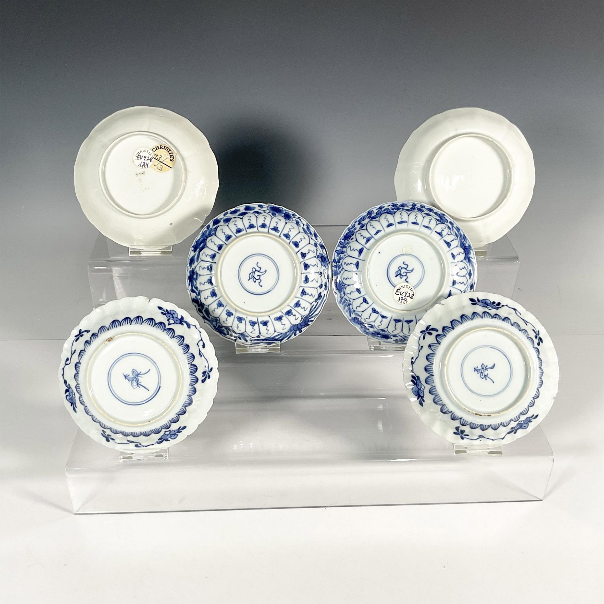 3 Pairs of Chinese Blue and White Porcelain Saucers - Bild 2 aus 3