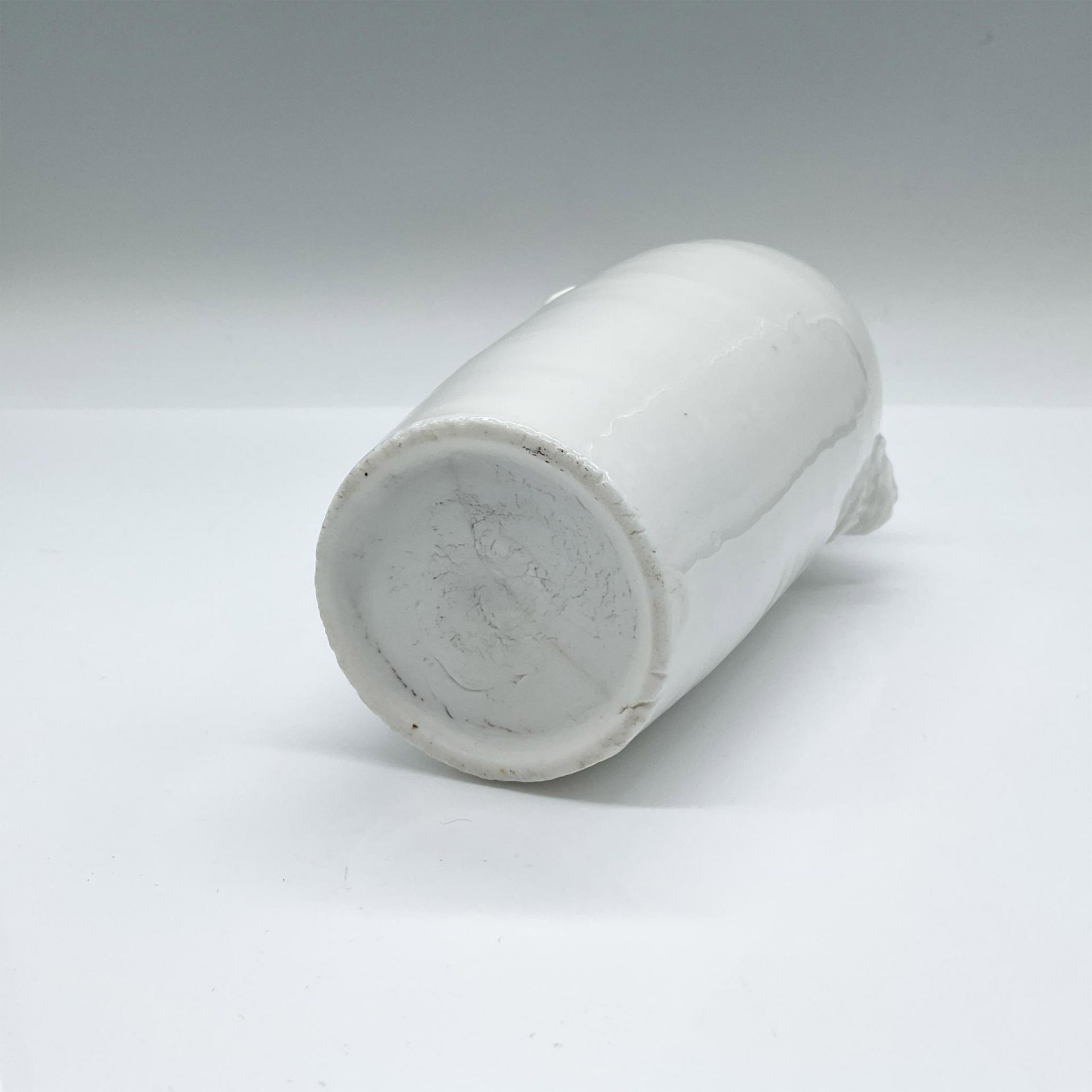 Chinese Blanc De Chine Vase - Image 4 of 4