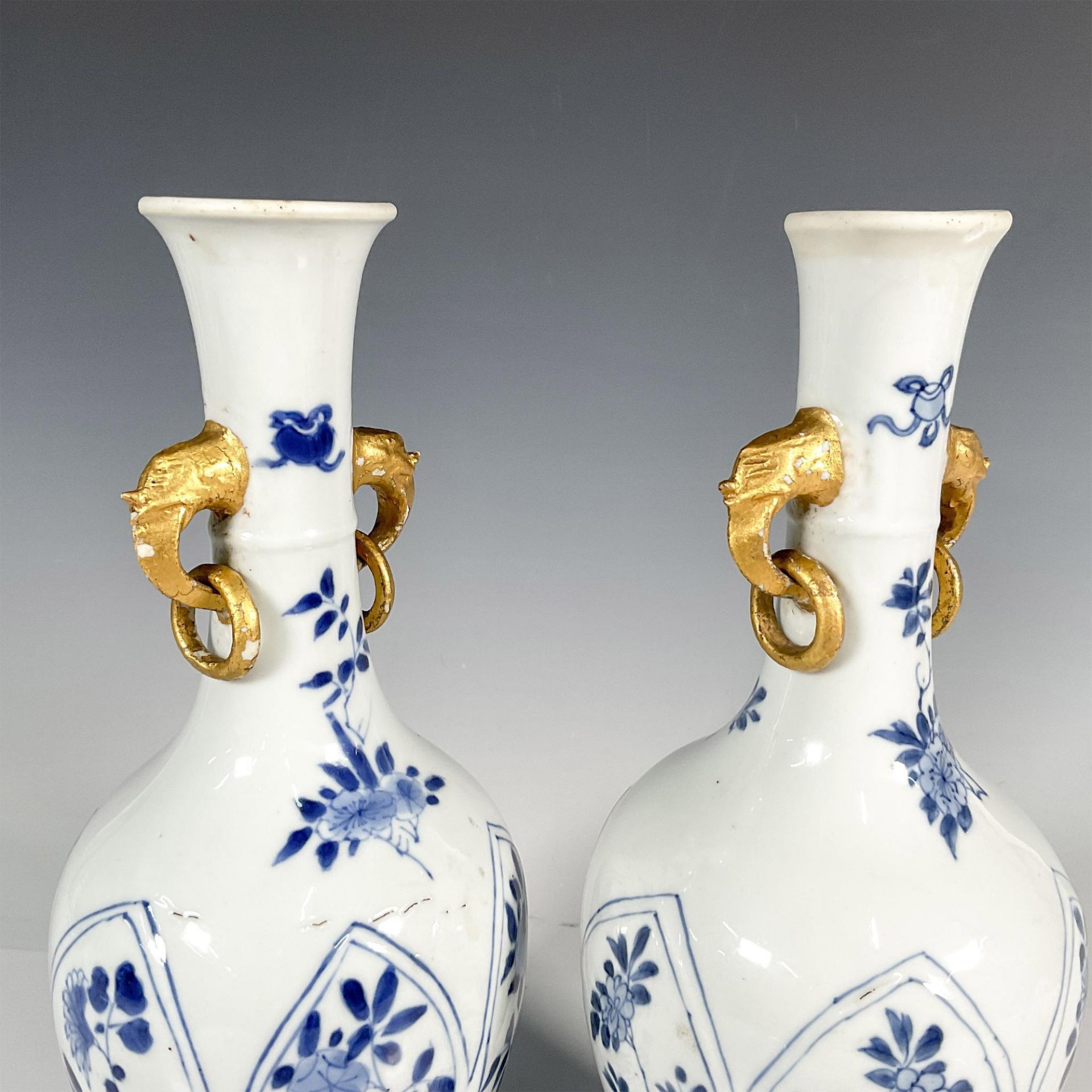 Pair of Antique Chinese Blue and White Porcelain Vases - Bild 5 aus 7