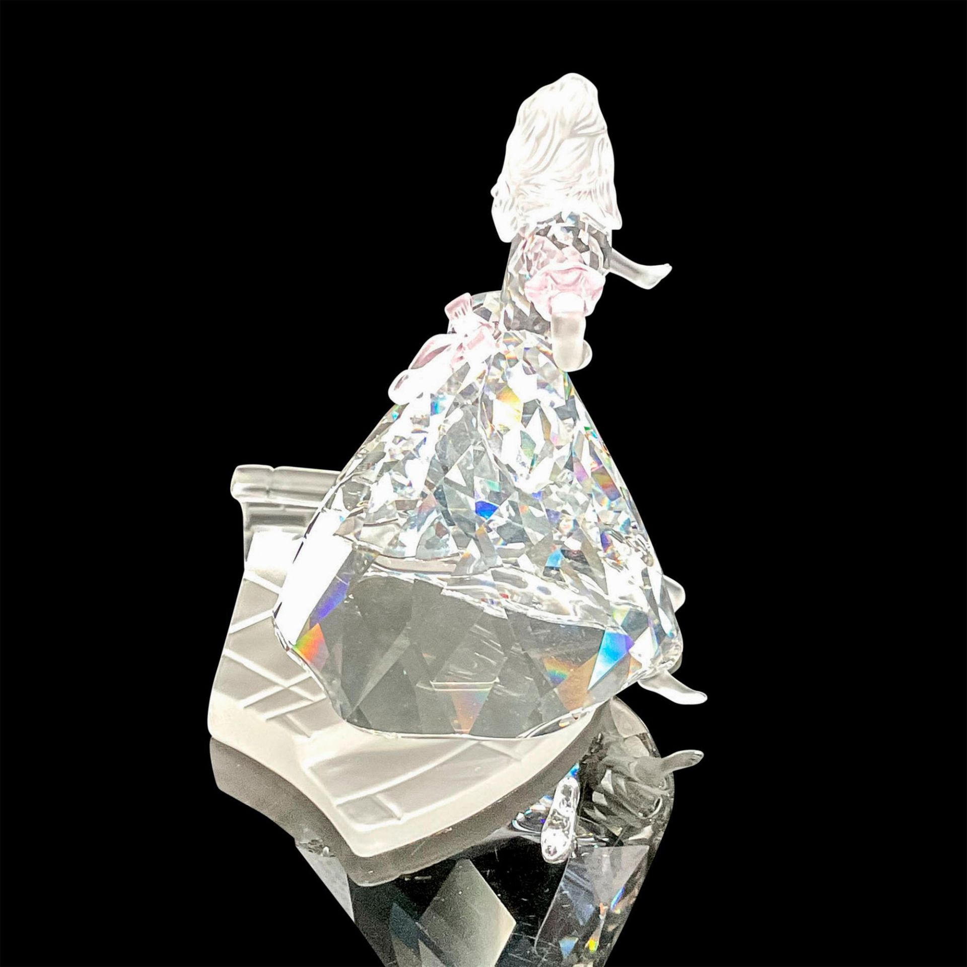Swarovski Crystal Figurine, Cinderella with Glass Slipper - Image 2 of 5