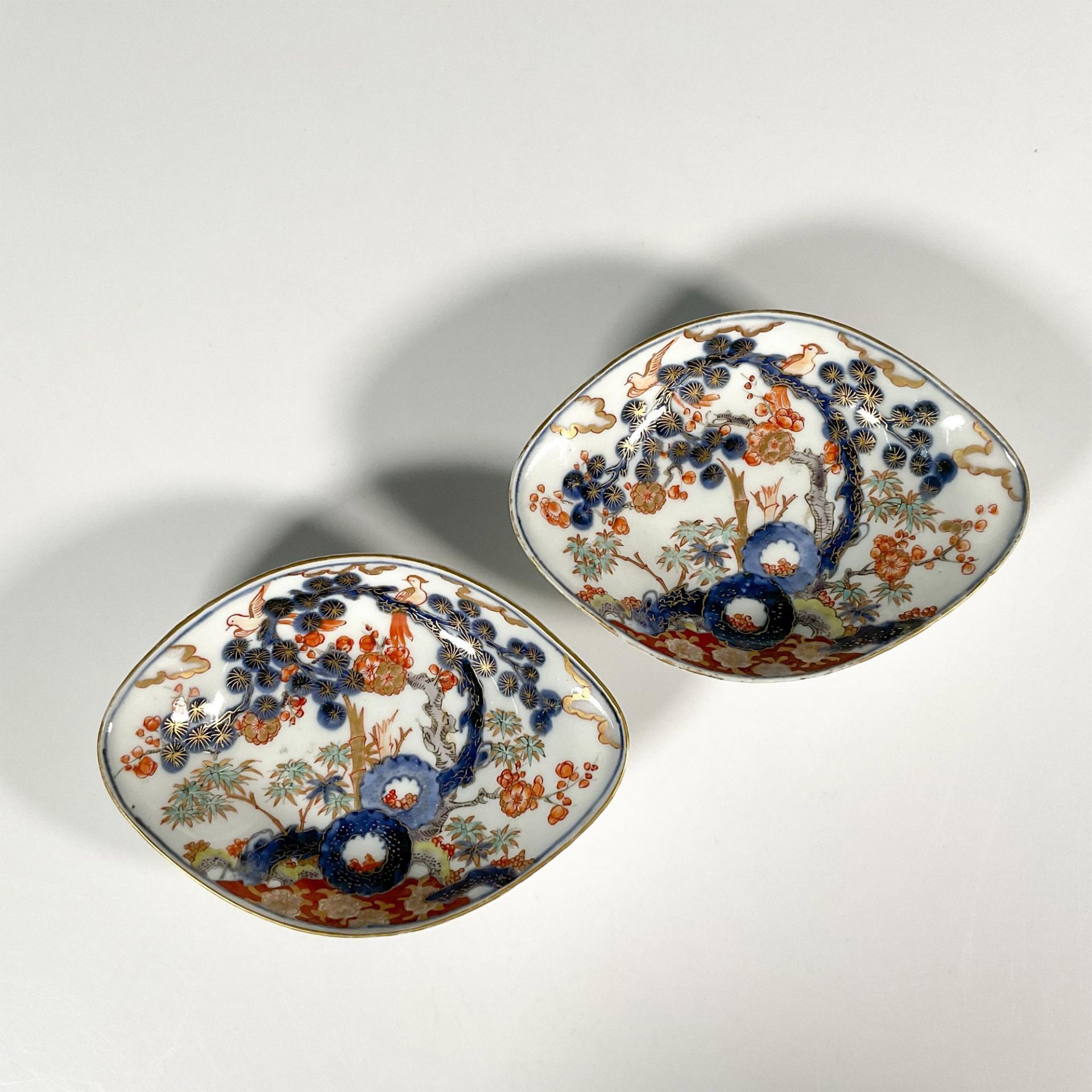 Pair of Antique Japanese Imari Porcelain Bowls - Bild 3 aus 4