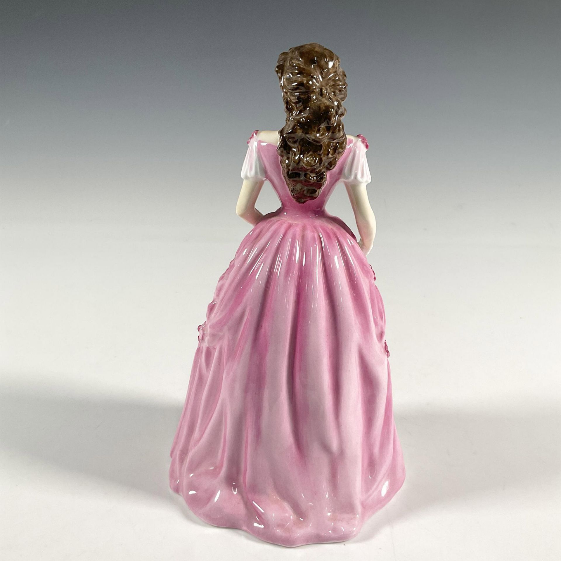 Lynne HN4155 - Royal Doulton Figurine - Image 2 of 3