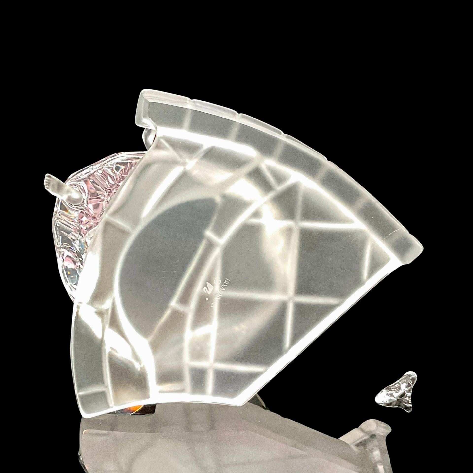 Swarovski Crystal Figurine, Cinderella with Glass Slipper - Image 4 of 5