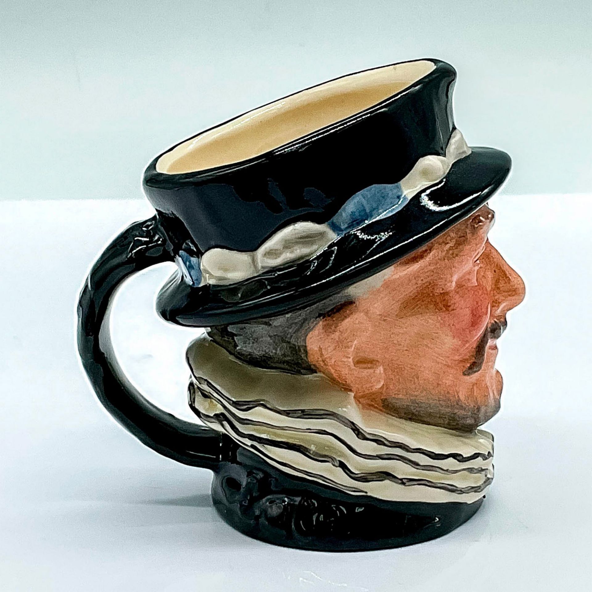 Beefeater D6233 Colorway - Small - Royal Doulton Character Jug - Image 3 of 5