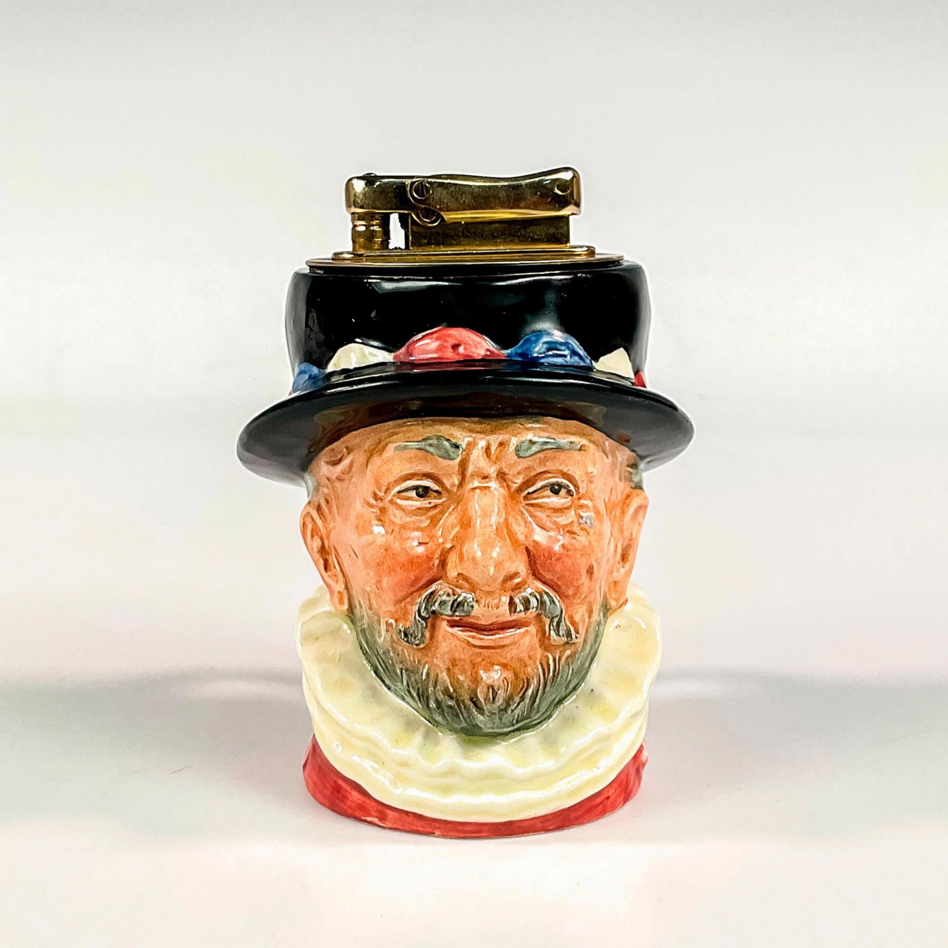 Royal Doulton Lighter, Beefeater