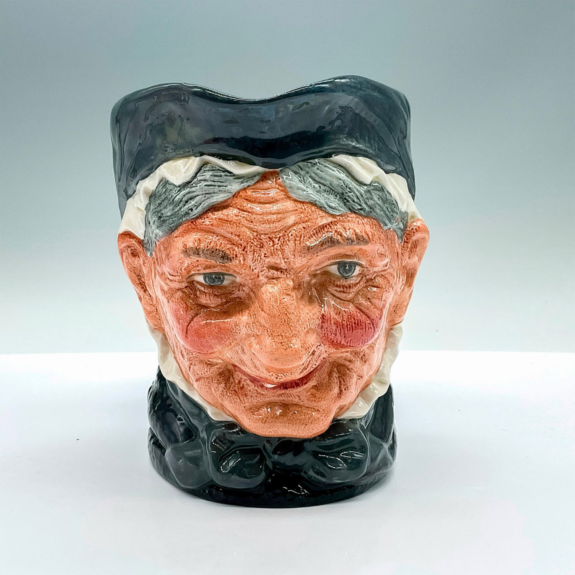 Granny D5521 - Large - Royal Doulton Character Jug