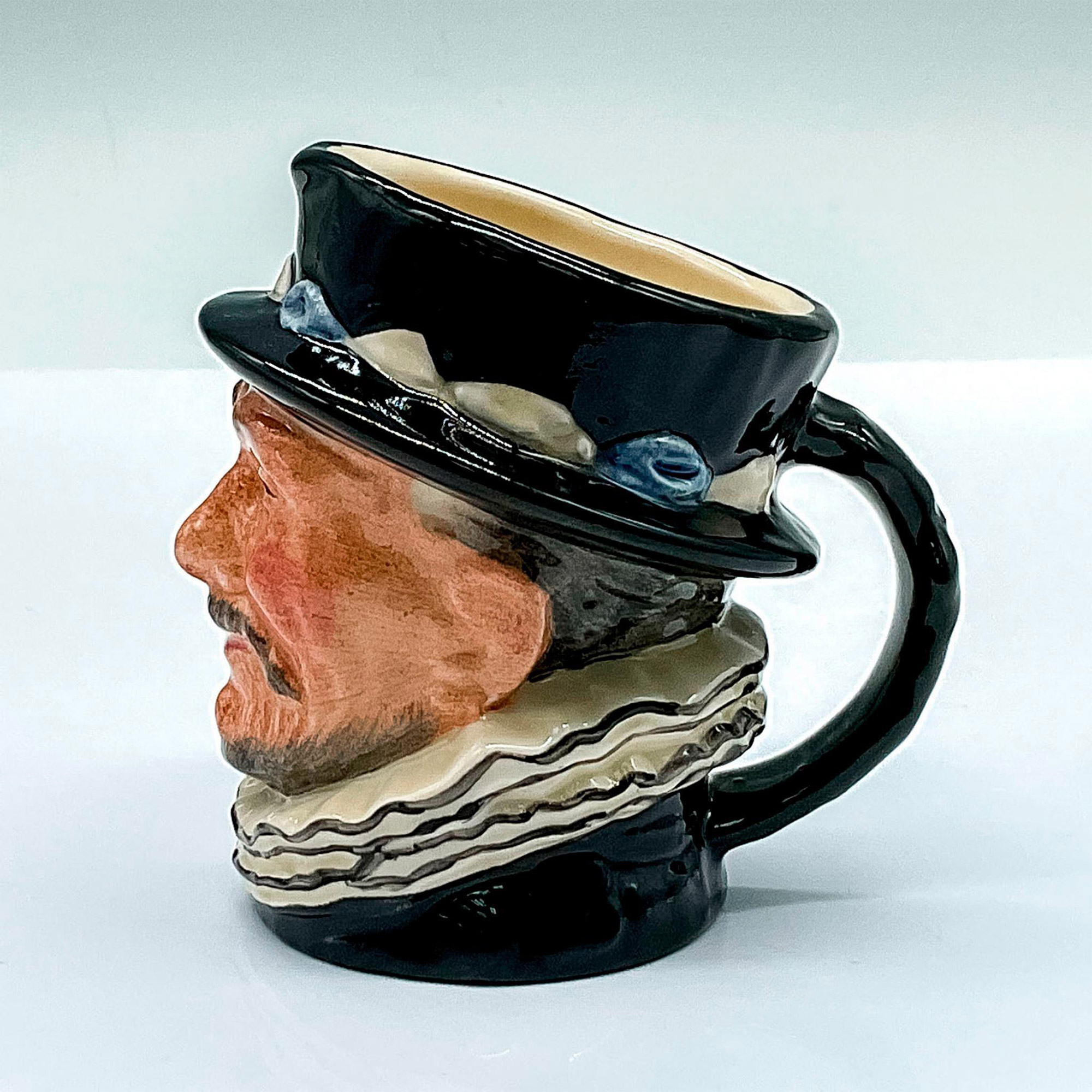 Beefeater D6233 Colorway - Small - Royal Doulton Character Jug - Image 2 of 5