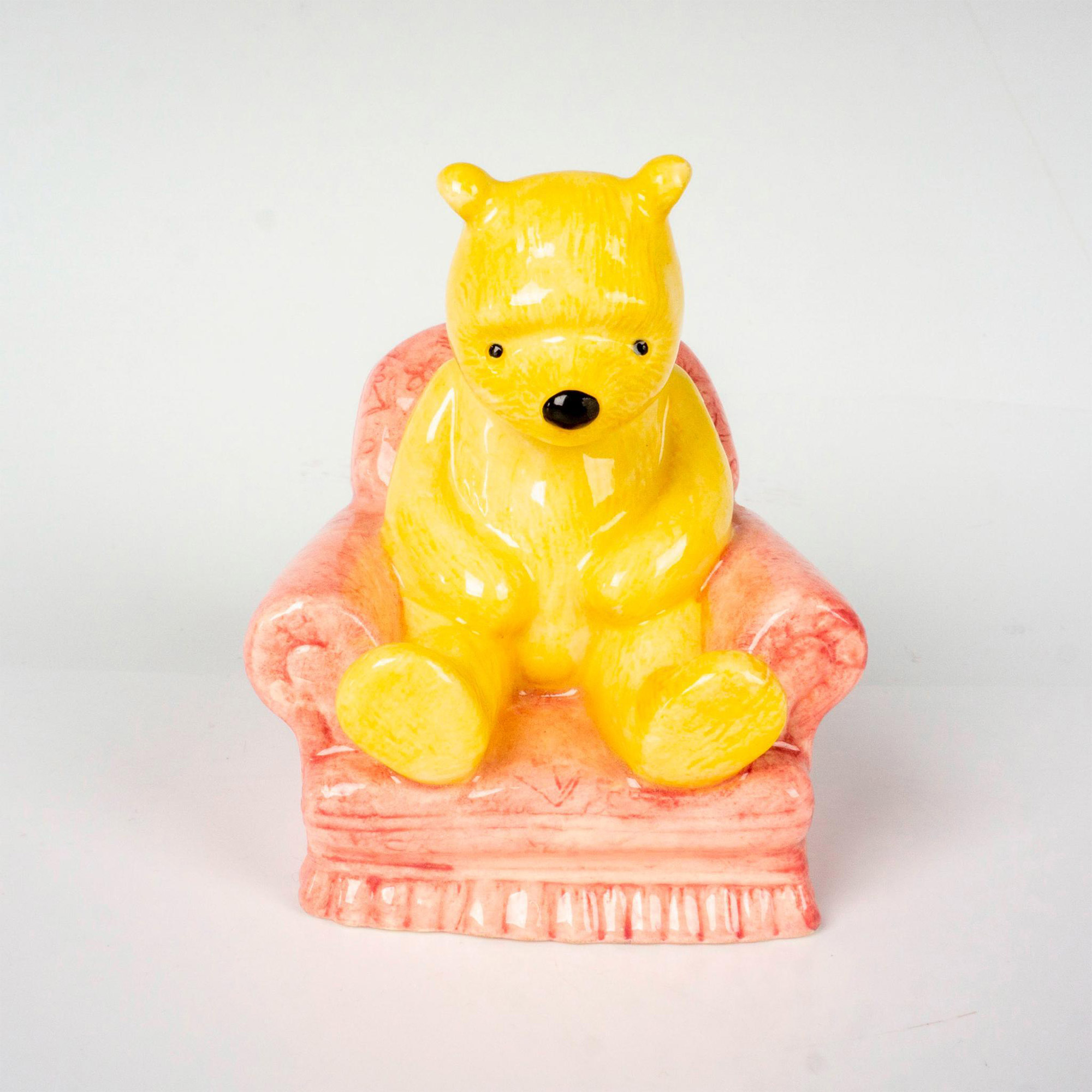 Royal Doulton Disney Figurine, Winnie The Pooh WP4