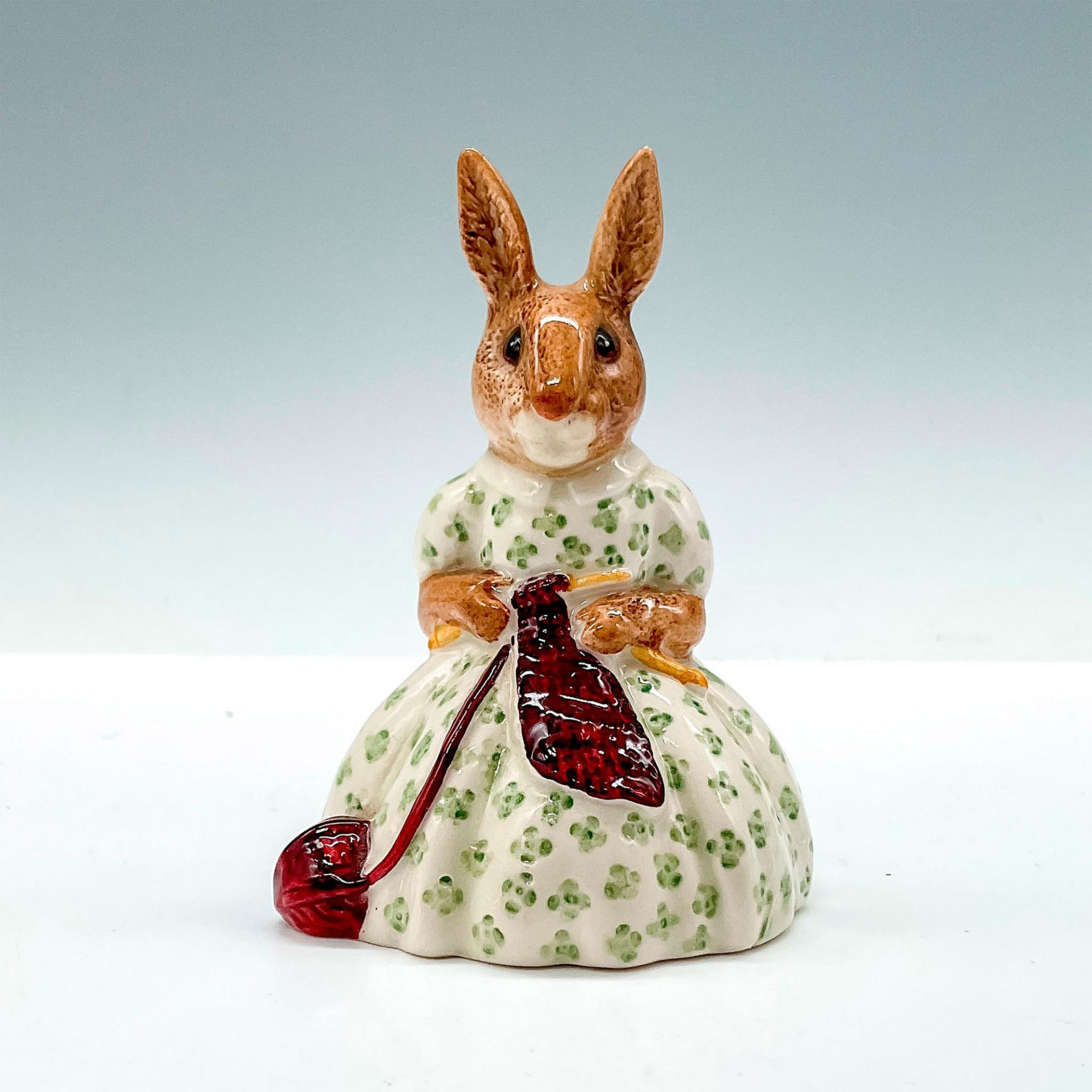 Busy Needles DB10 - Royal Doulton Bunnykins