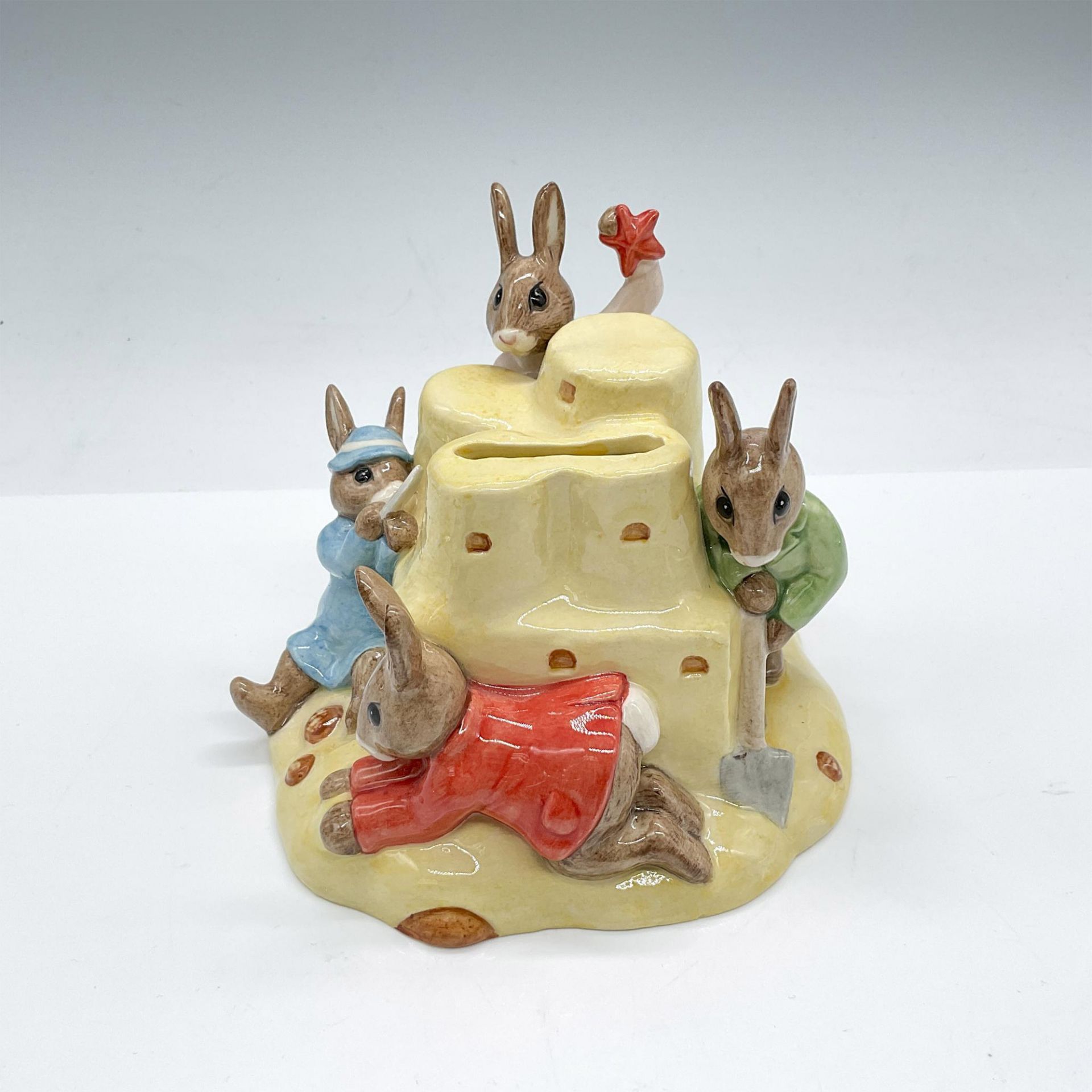 Royal Doulton Bunnykins Money Box, Sandcastle DB228