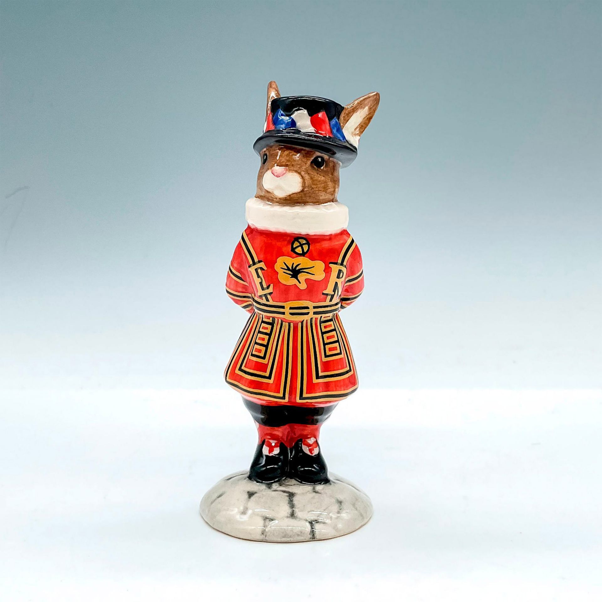 Beefeater DB163 - Royal Doulton Bunnykins