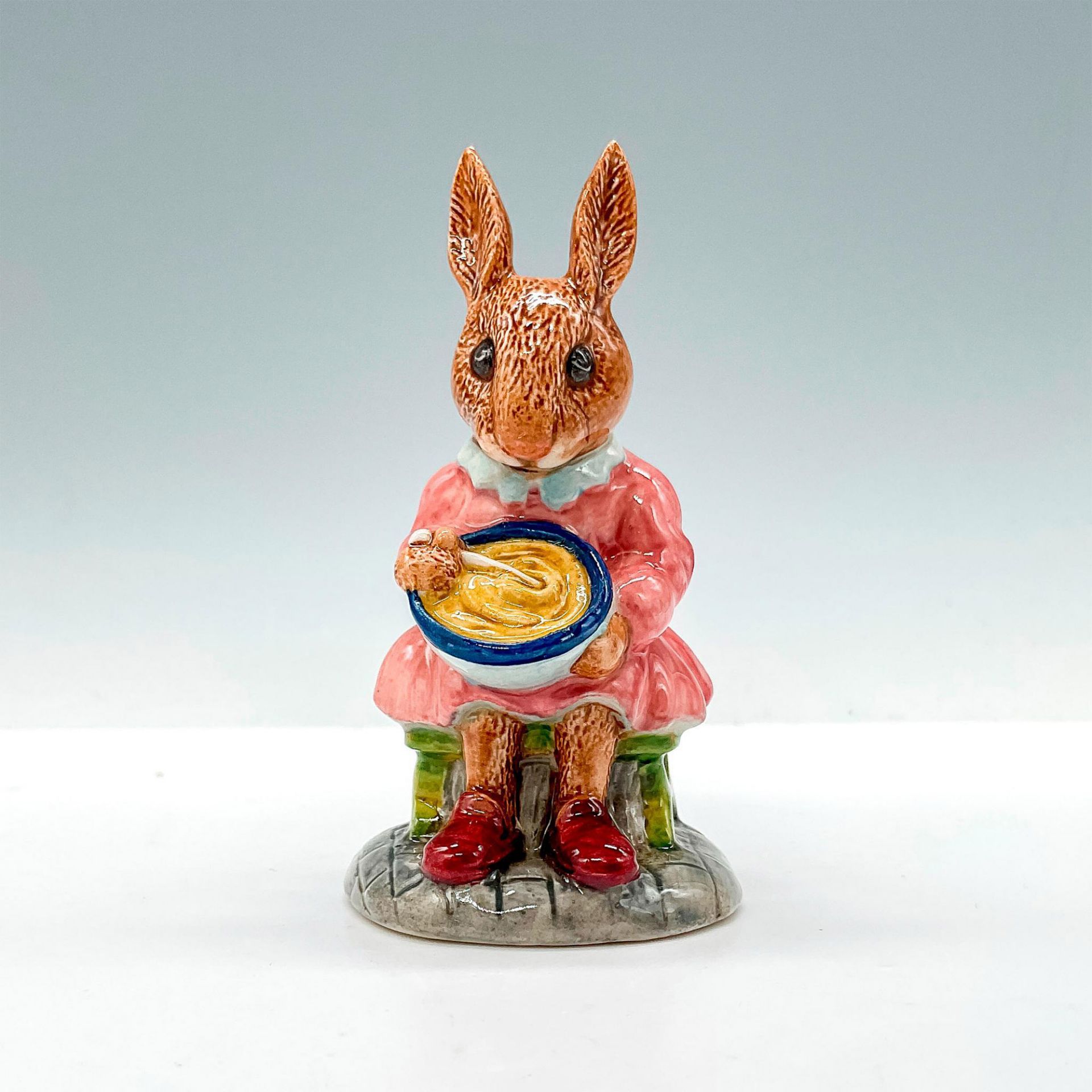 Buntie Helping Mother DB2 - Royal Doulton Bunnykins