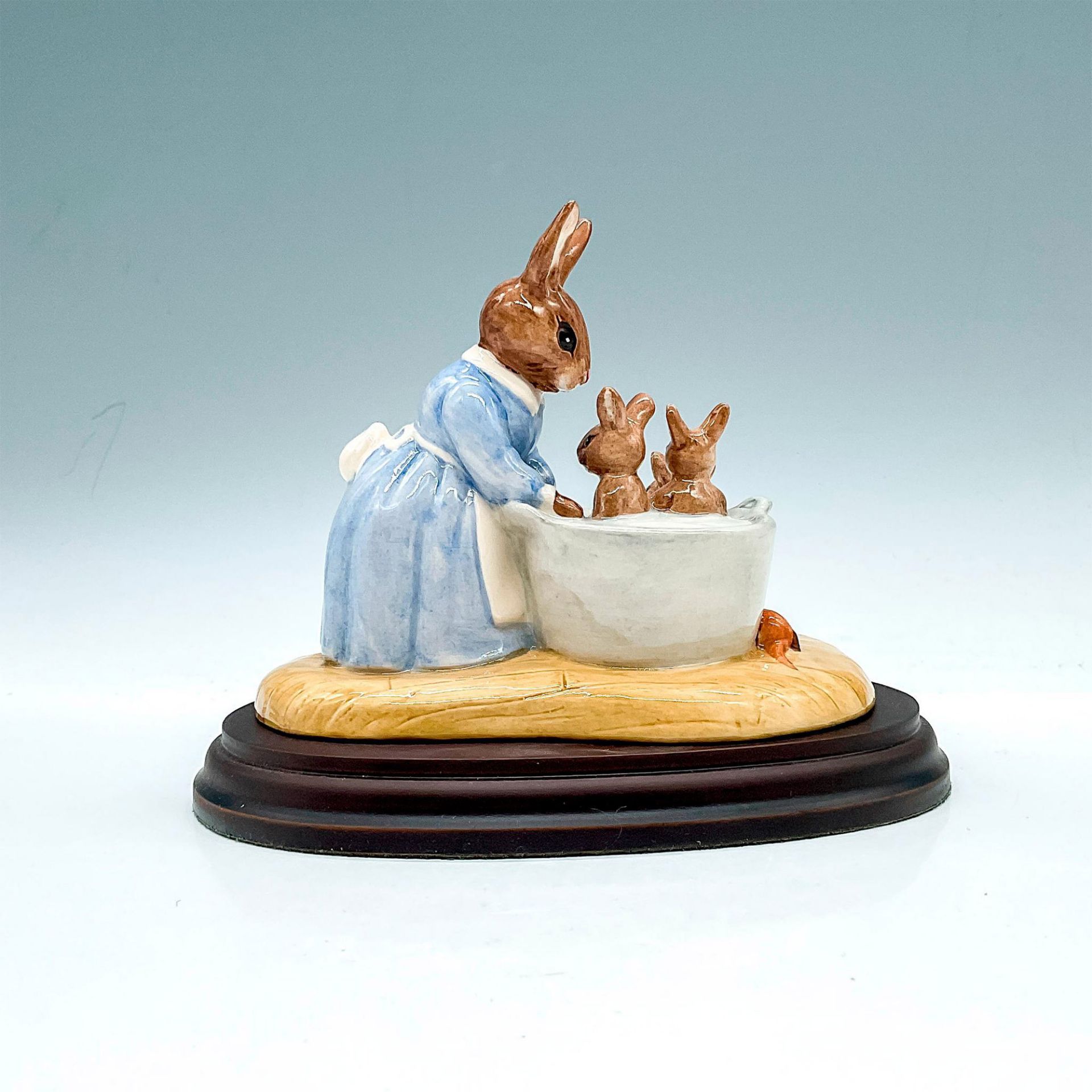 Royal Doulton Bunnykins Tableau with Base, Bathnight 0051 - Bild 3 aus 4