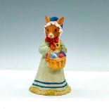 Royal Doulton Unglazed Bunnykins, Mrs. Bunnykins DB19