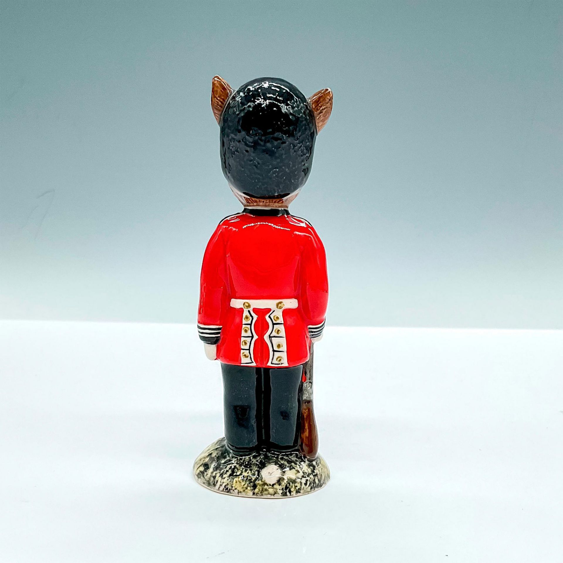 Guardsman DB127 - Royal Doulton Bunnykins - Image 2 of 4