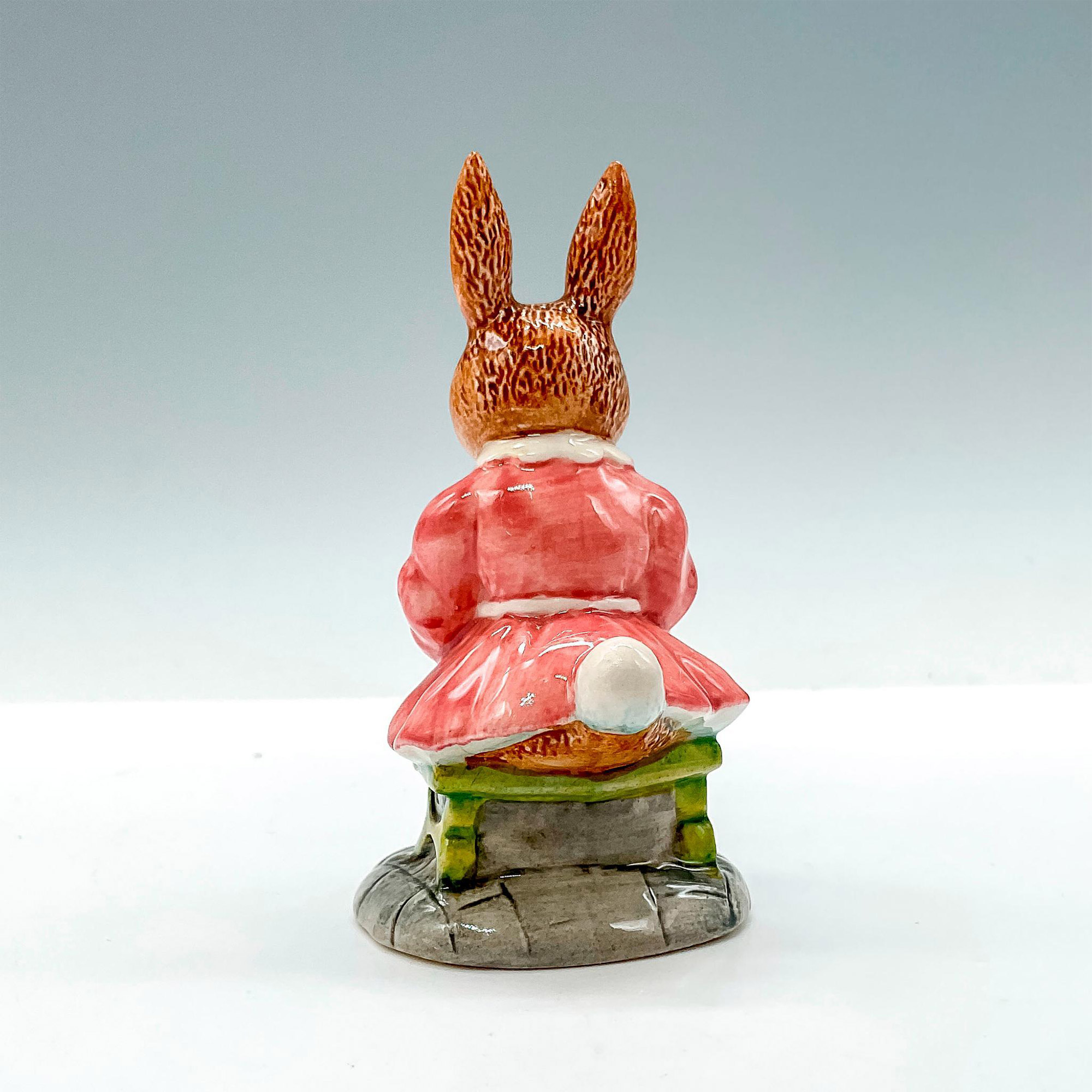 Buntie Helping Mother DB2 - Royal Doulton Bunnykins - Image 2 of 3