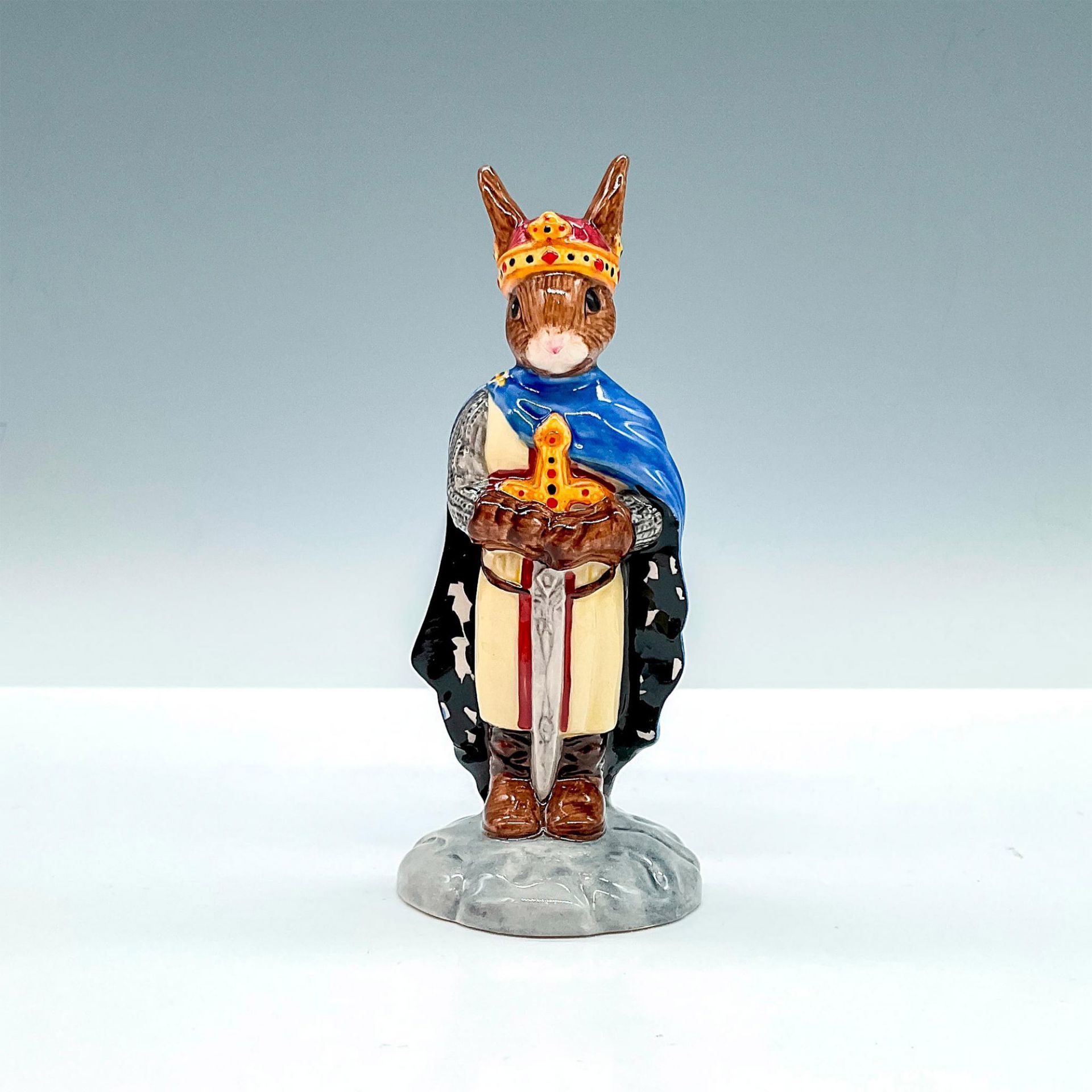 King Arthur DB304 - Royal Doulton Bunnykins