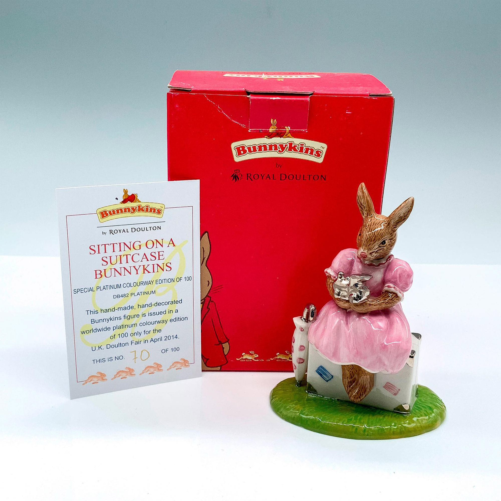 Royal Doulton Bunnykins Platinum Sitting On A Suitcase DB482 - Image 5 of 5