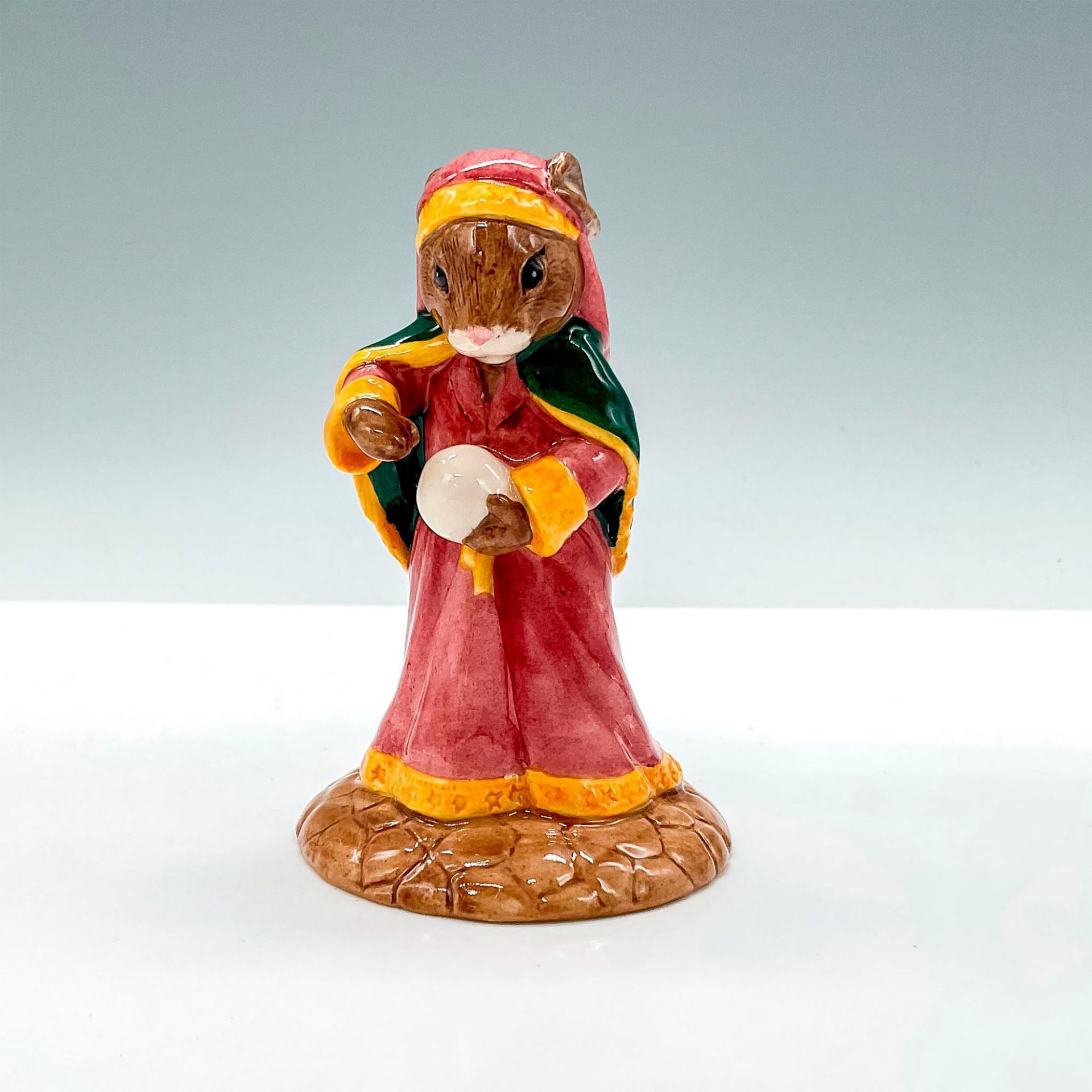 Fortune Teller DB218 - Royal Doulton Bunnykins