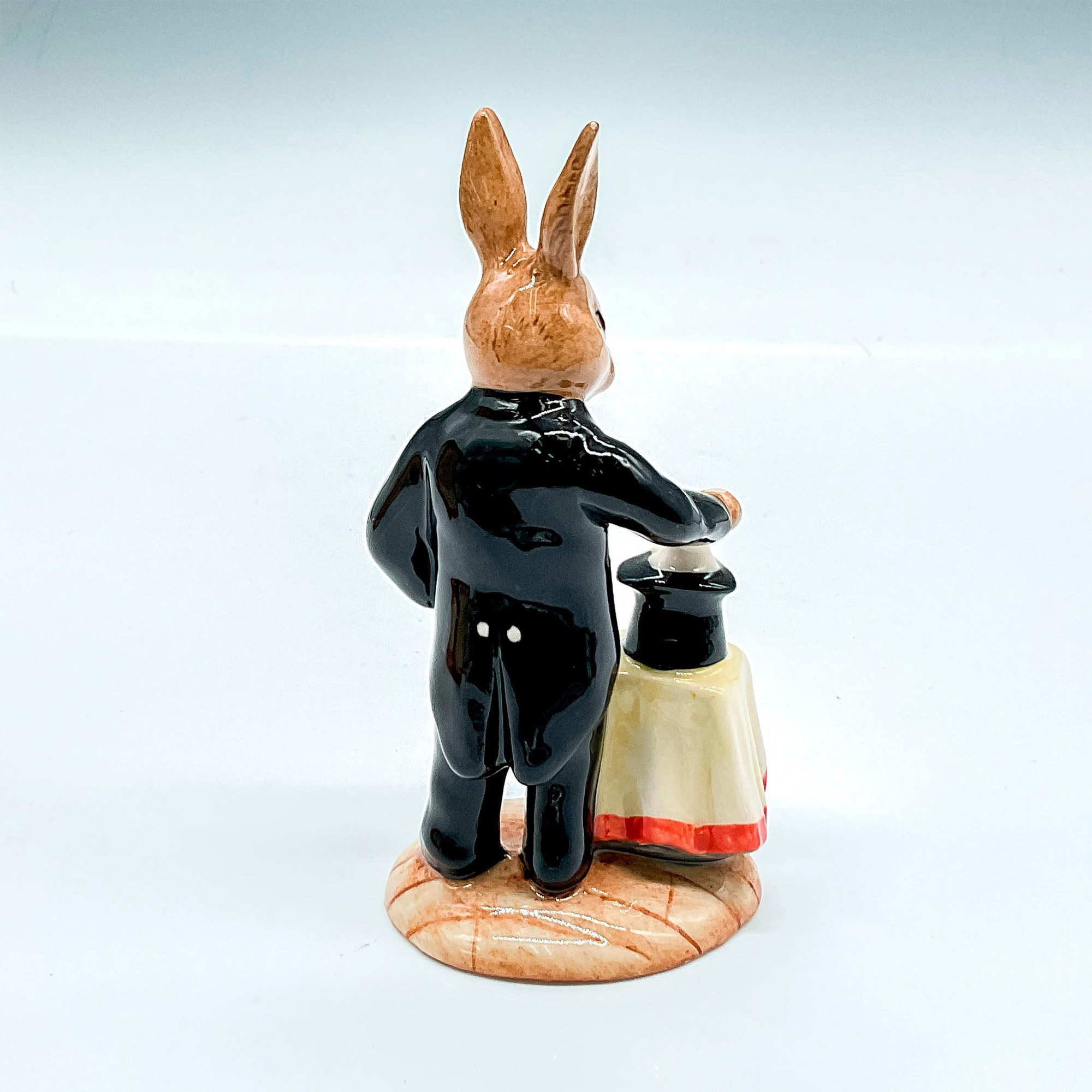 Magician DB159 - Royal Doulton Bunnykins - Image 2 of 4