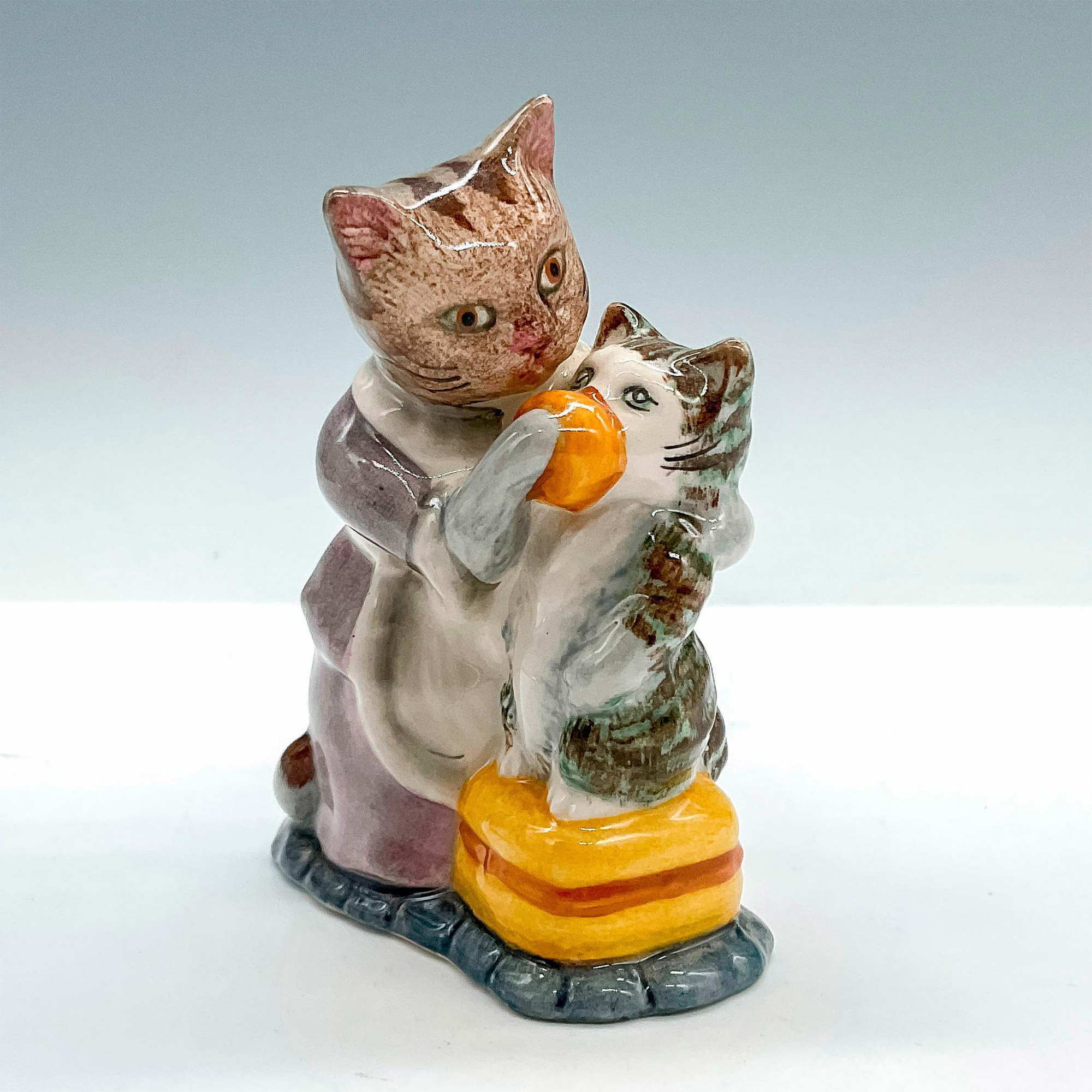 Beswick Figurine, Tabitha Twitchit & Miss Moppet