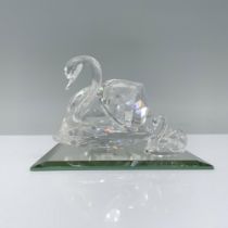 3pc Swarovski Crystal Figurine and Base, Swans 10006, 10021