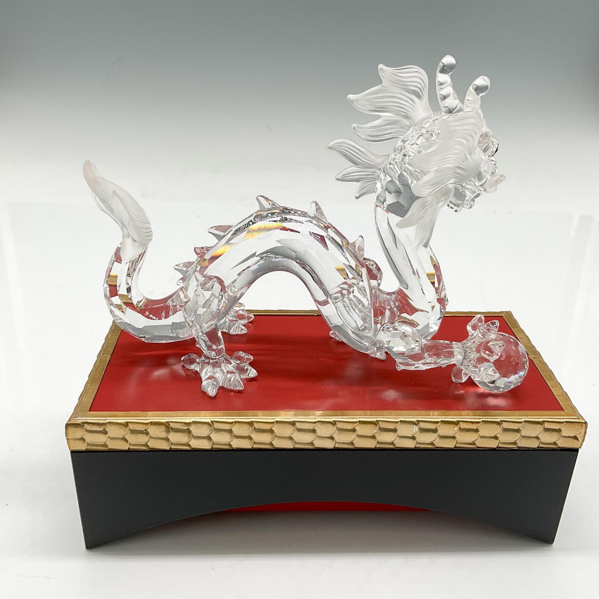 Swarovski SCS Crystal Figurine, 1997 Dragon + Base - Image 2 of 5