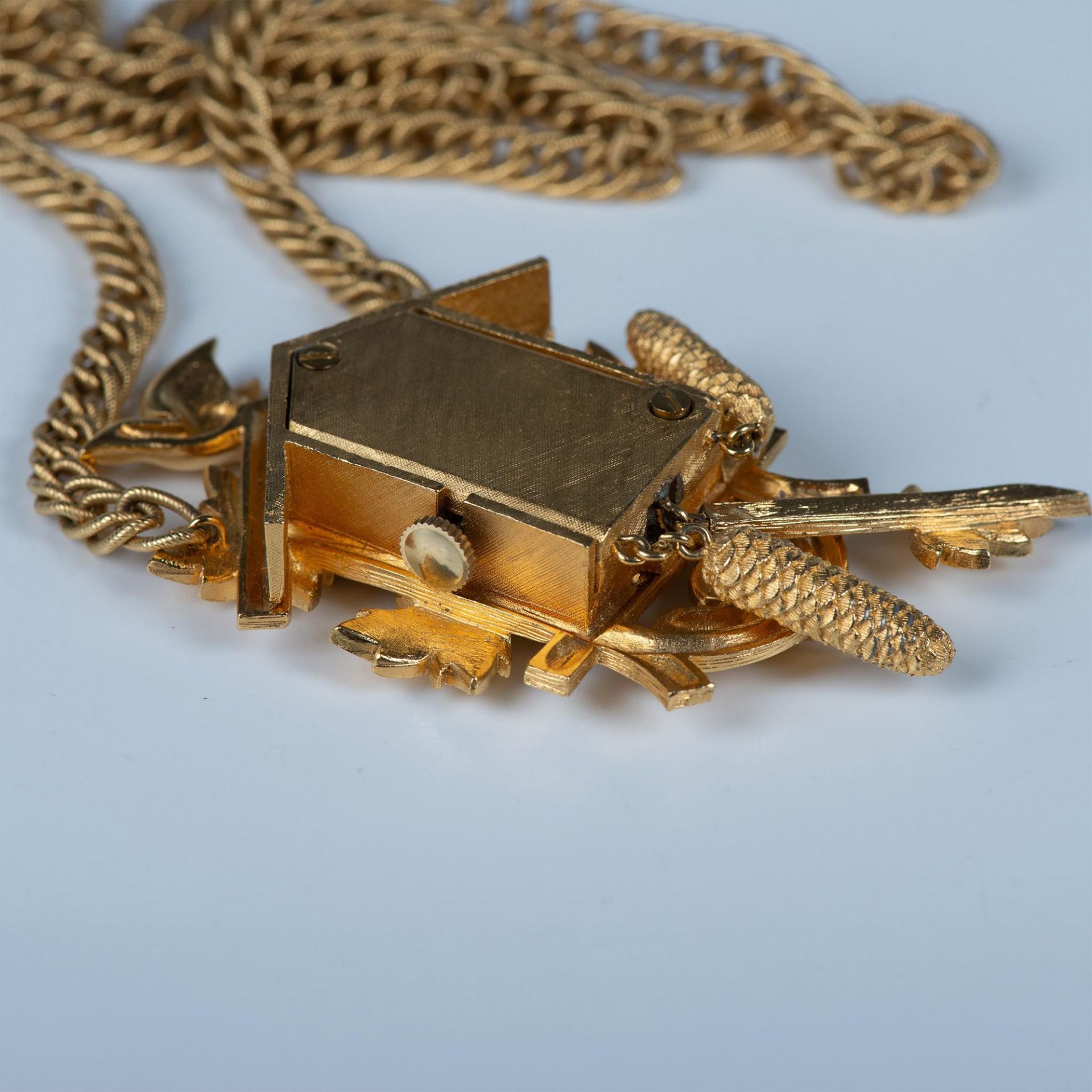 Trifari 1960s Gold Tone Cuckoo Clock Pendant Necklace - Image 5 of 6