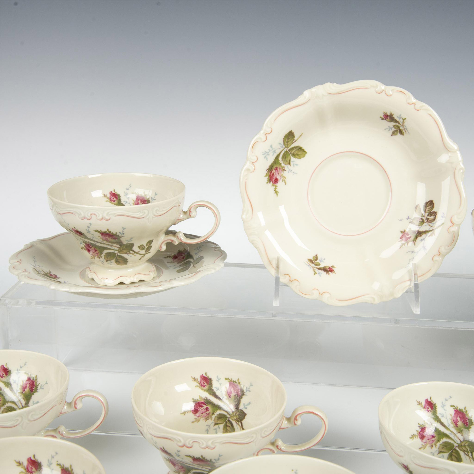 24pc Rosenthal Pompadour Moss Rose Teacups and Saucers - Bild 3 aus 4