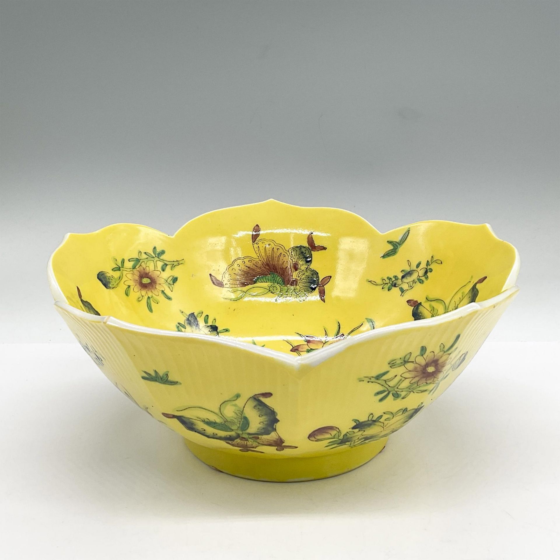 2pc Japanese Bowl and Vase, Butterflies and Flowers - Bild 5 aus 8