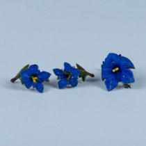 2pc 1940's Blue Flower Screw-Back Earrings and Brooch