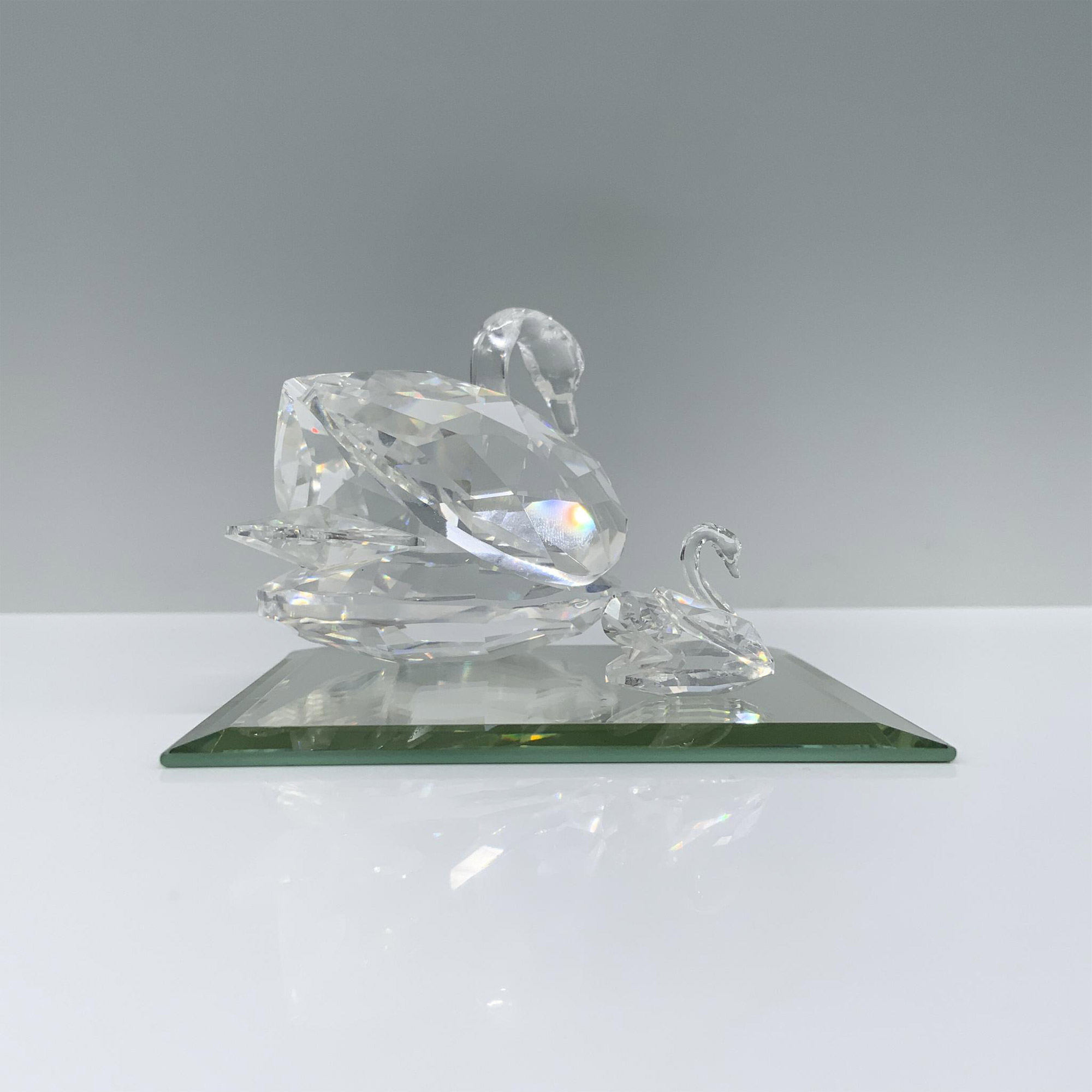 3pc Swarovski Crystal Figurine and Base, Swans 10006, 10021 - Image 2 of 3