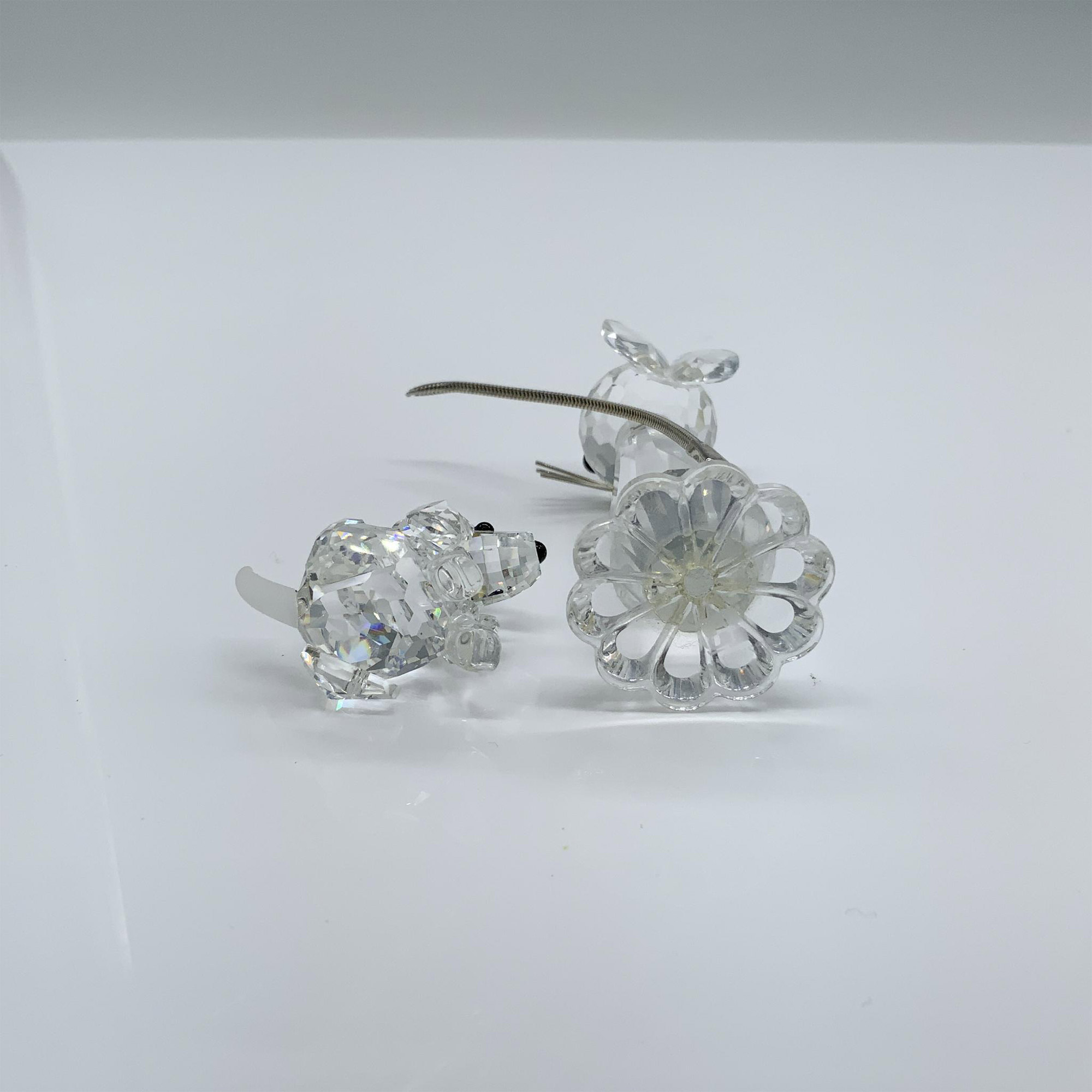 2pc Swarovski Crystal Figurines, Beagle Puppy & Tall Cat - Image 5 of 5