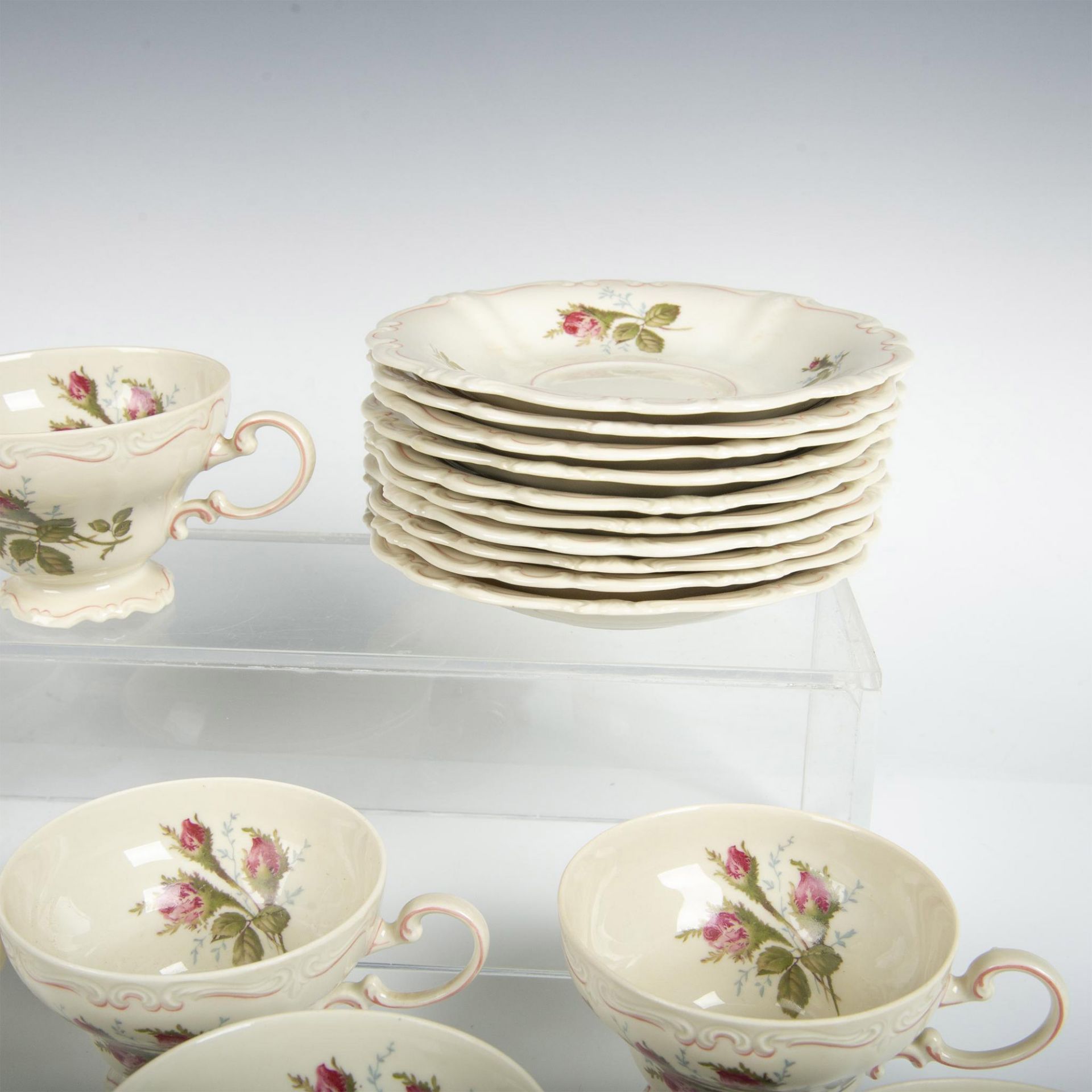 24pc Rosenthal Pompadour Moss Rose Teacups and Saucers - Image 2 of 4