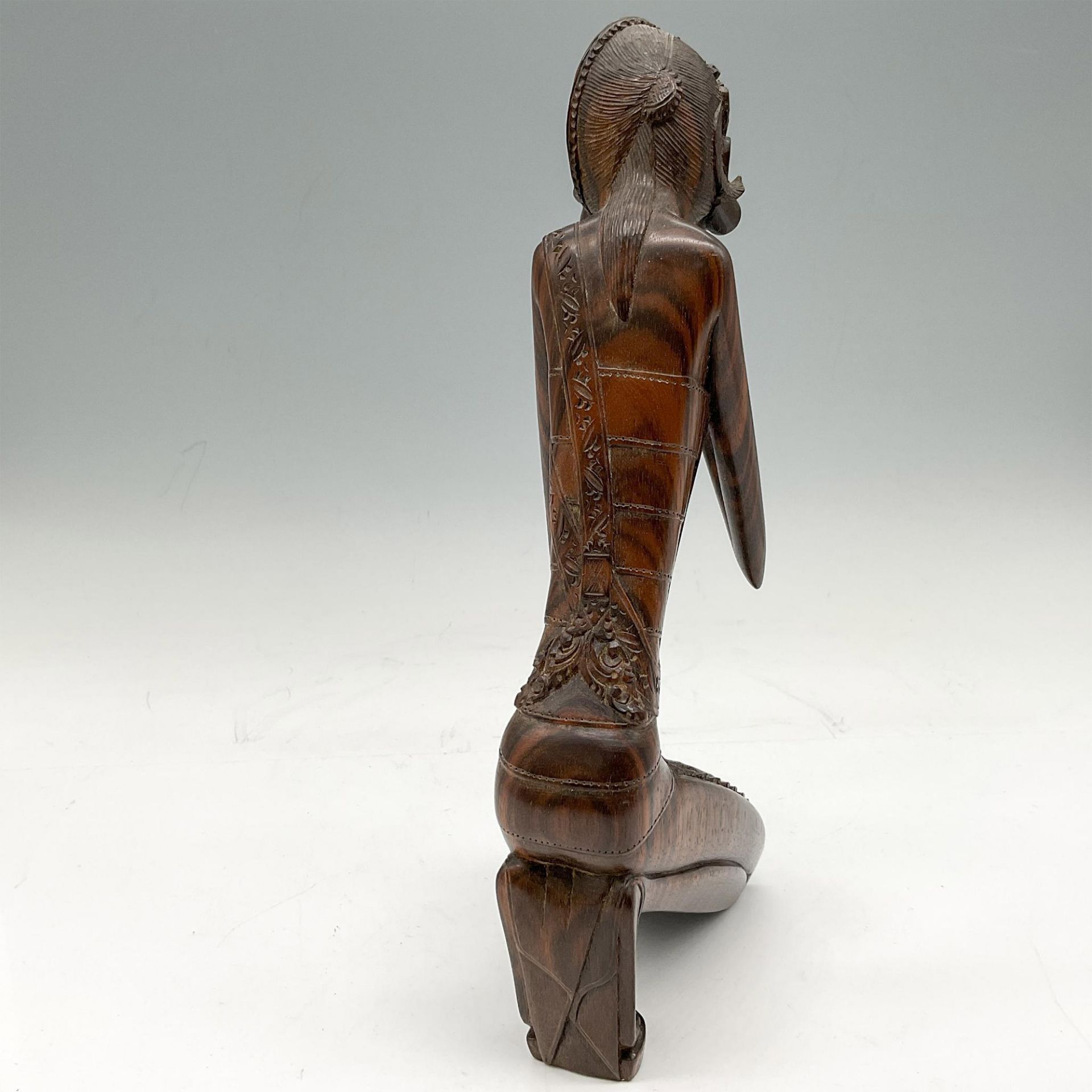 2pc Indonesian Carved Wood Figurines - Bild 5 aus 5
