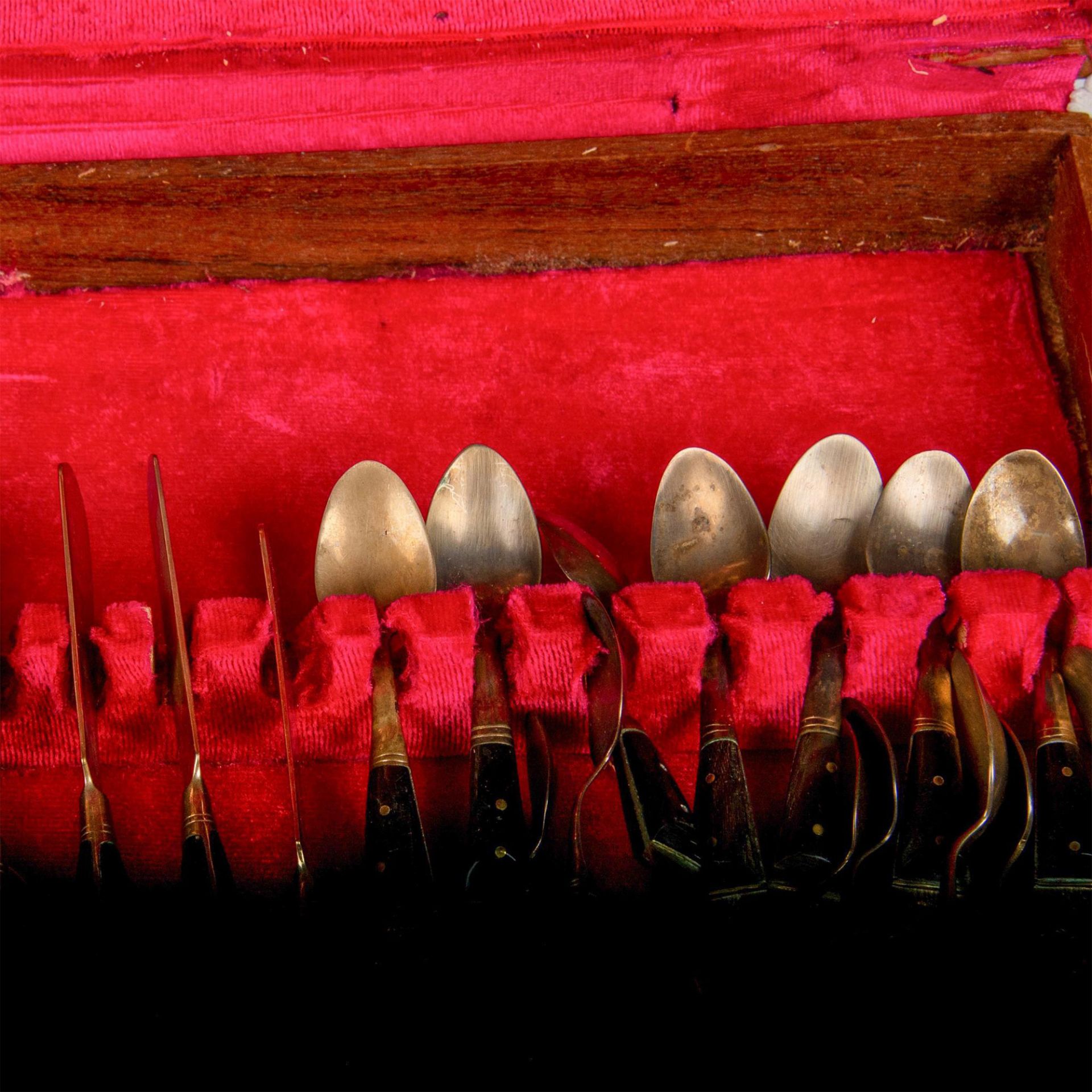 150pc Siam Bronze and Rosewood Flatware - Bild 4 aus 10