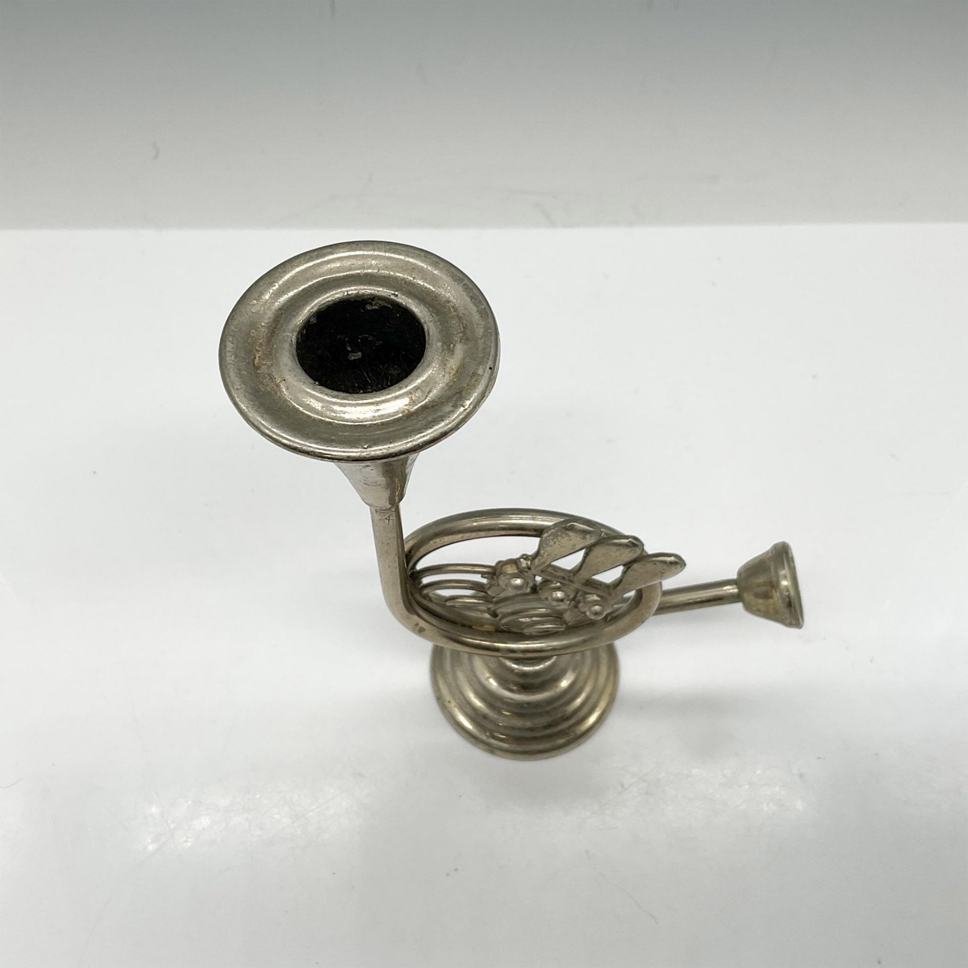 French Horn Metal Candle Holder - Image 4 of 4