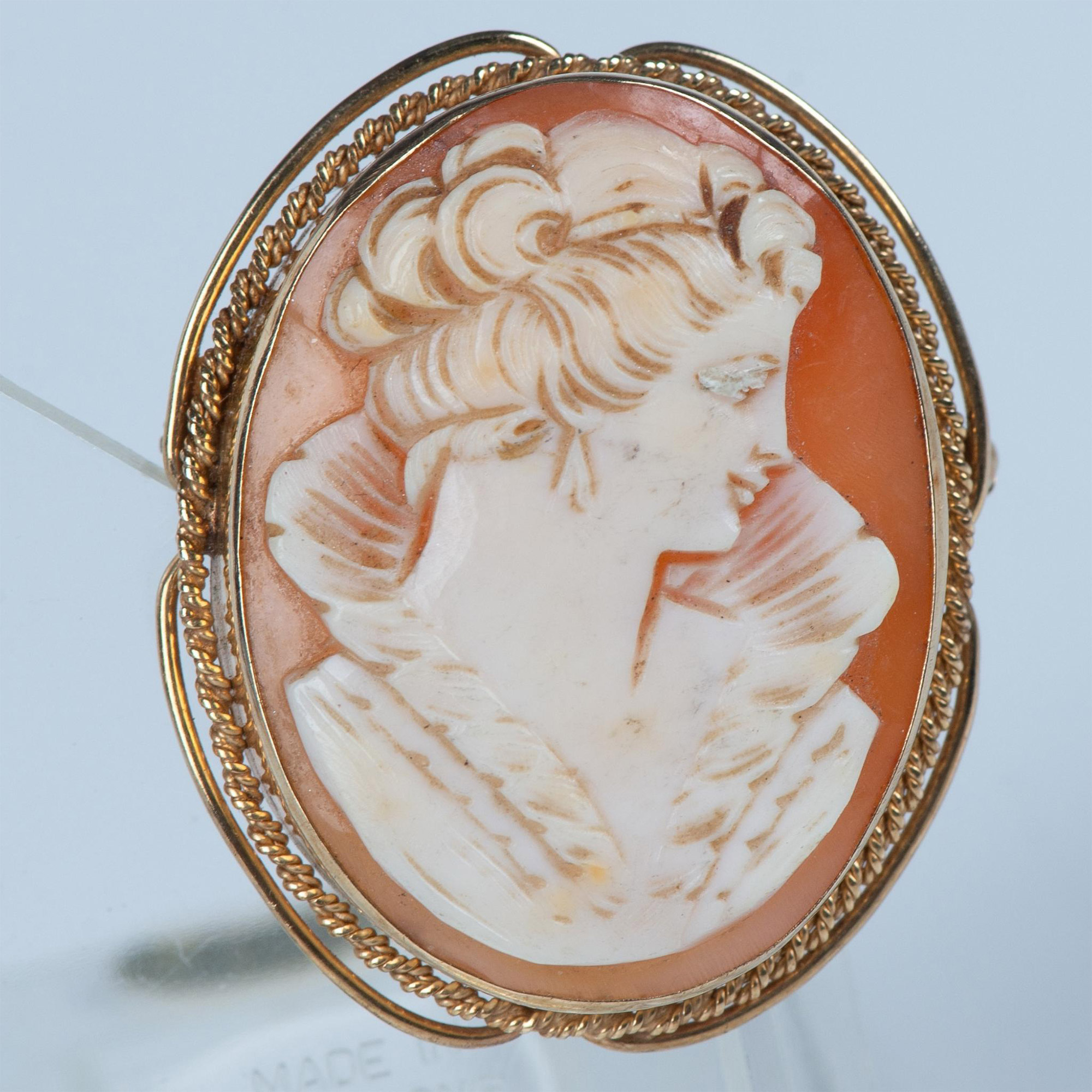 Vintage 14K Gold Cameo Pendant Brooch