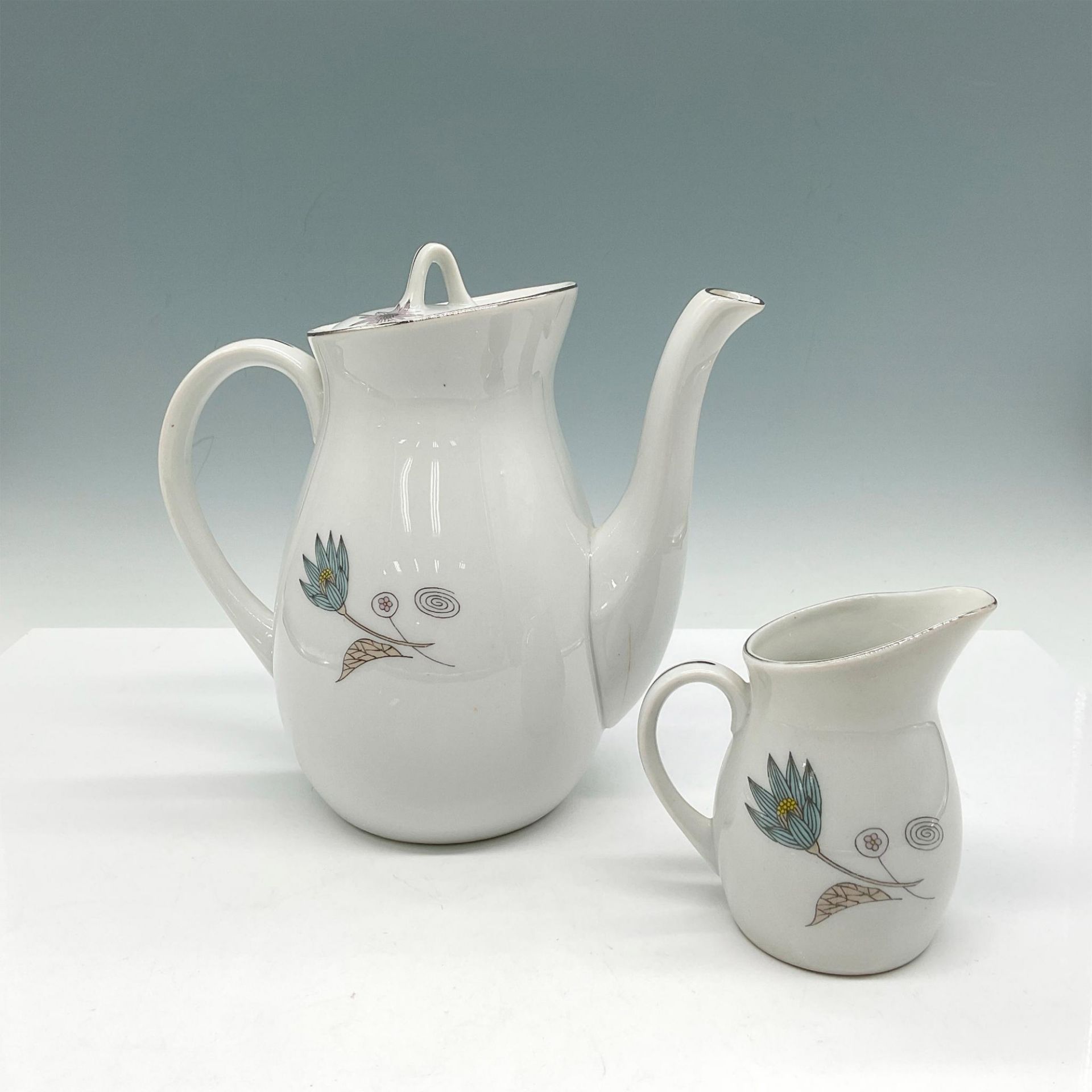 2pc Japanese Porcelain Teapot + Creamer - Bild 2 aus 3