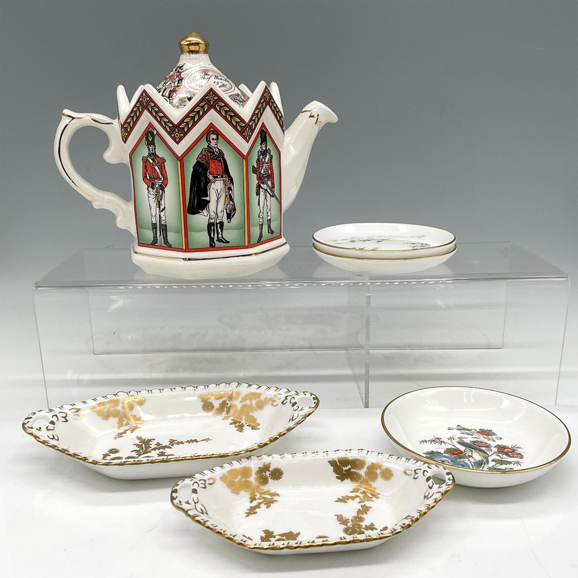 6pc English Porcelain and Bone China Teapot + Candy dishes
