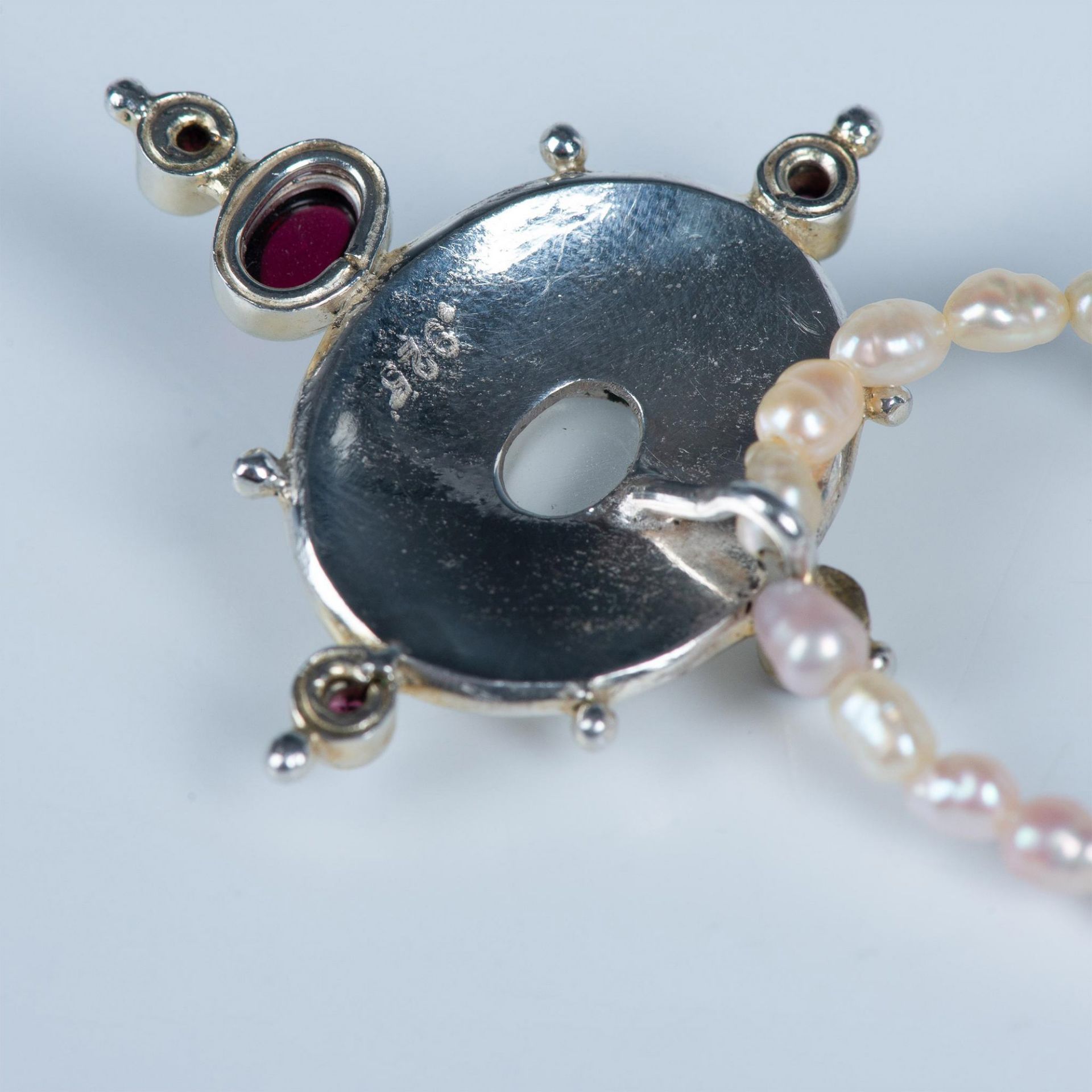 Fabulous Sterling Silver Baroque Pink Pearl, Garnet and Moonstone Necklace - Image 4 of 4