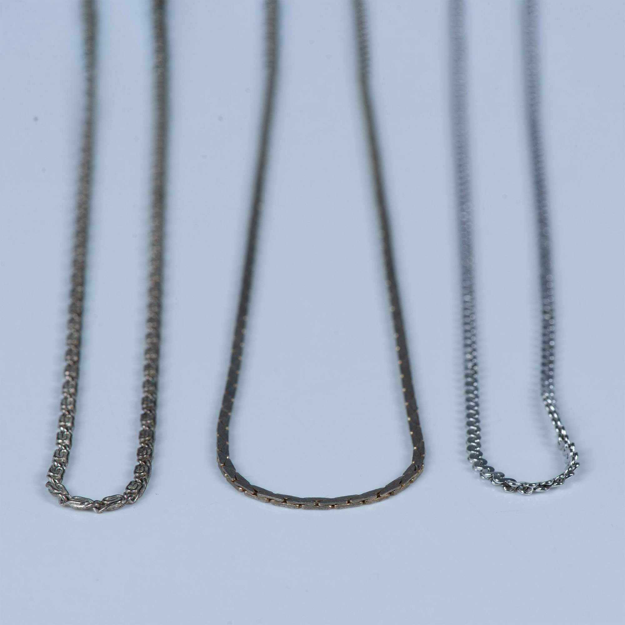 3pc Pretty Silver Metal Necklace Chains - Image 2 of 3