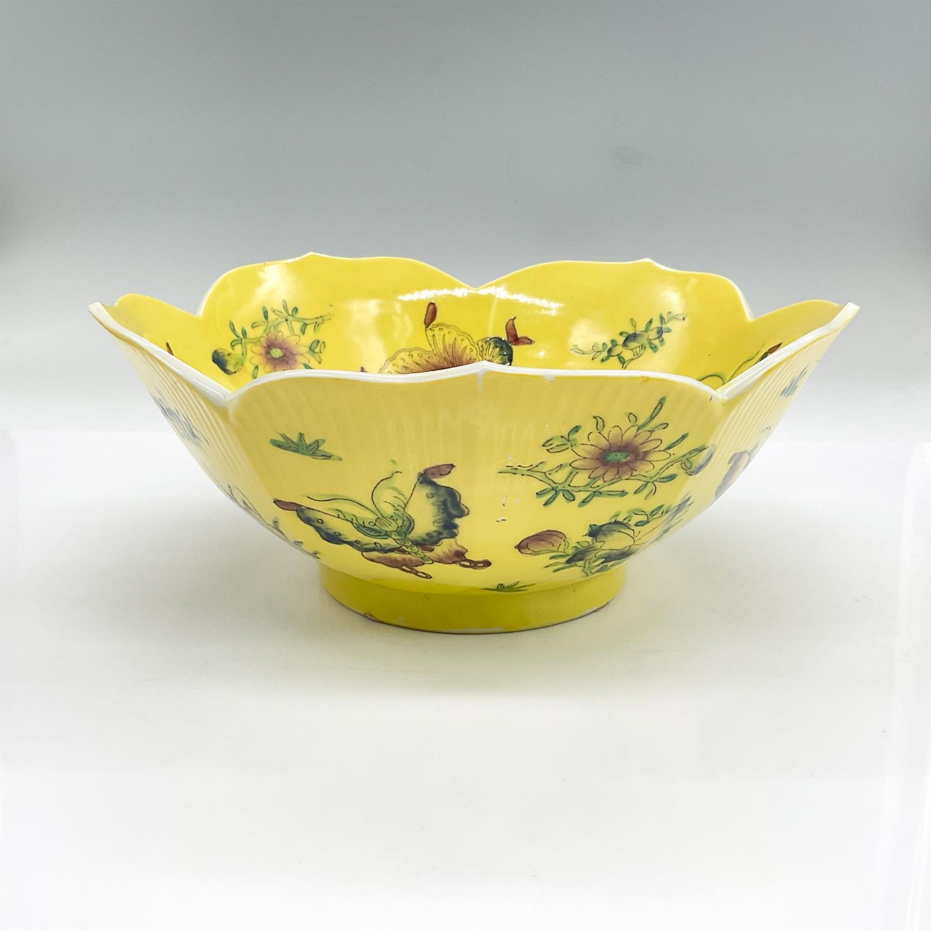 2pc Japanese Bowl and Vase, Butterflies and Flowers - Bild 7 aus 8