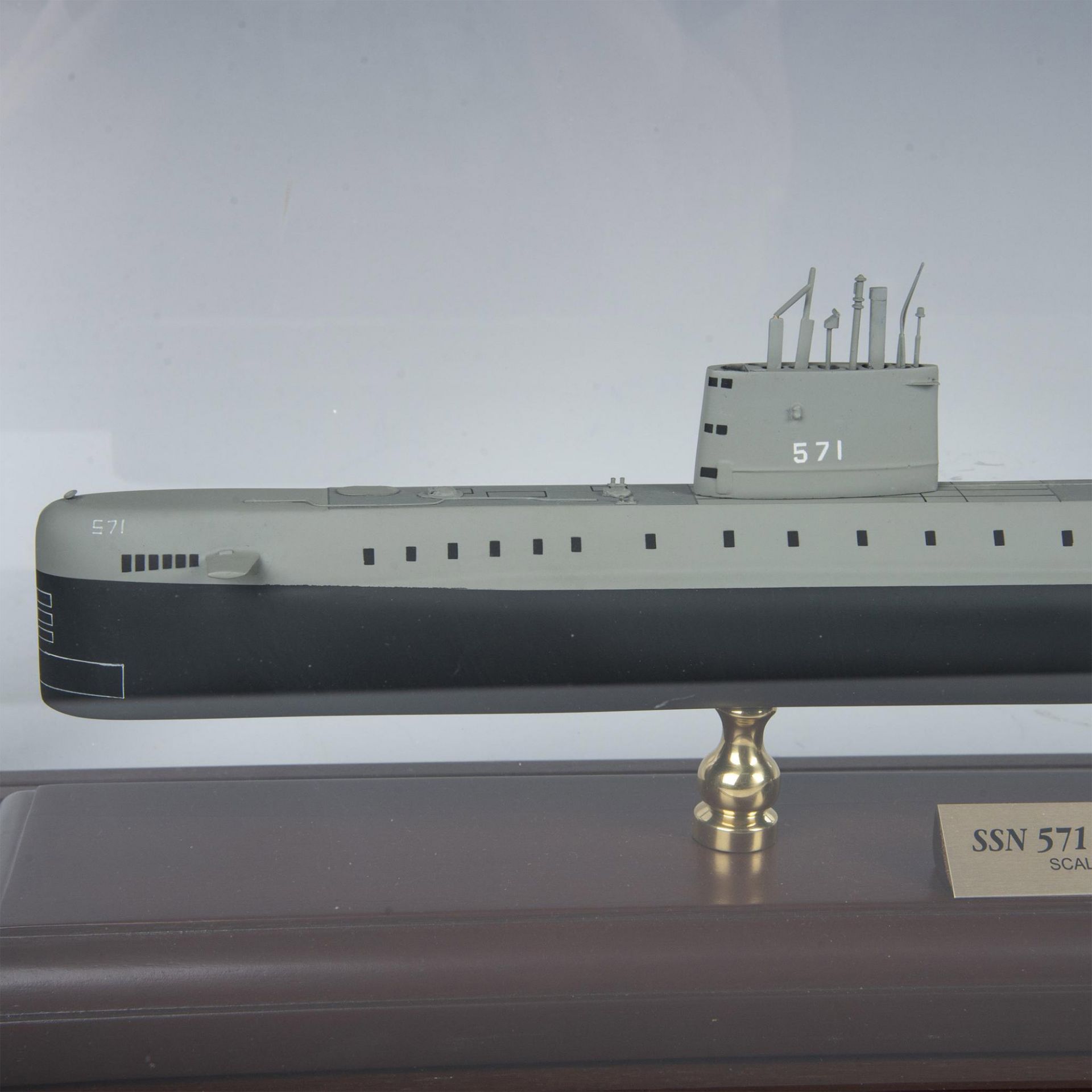 SSN 571 Nautilus Submarine 1/192 Scale Model - Bild 5 aus 12