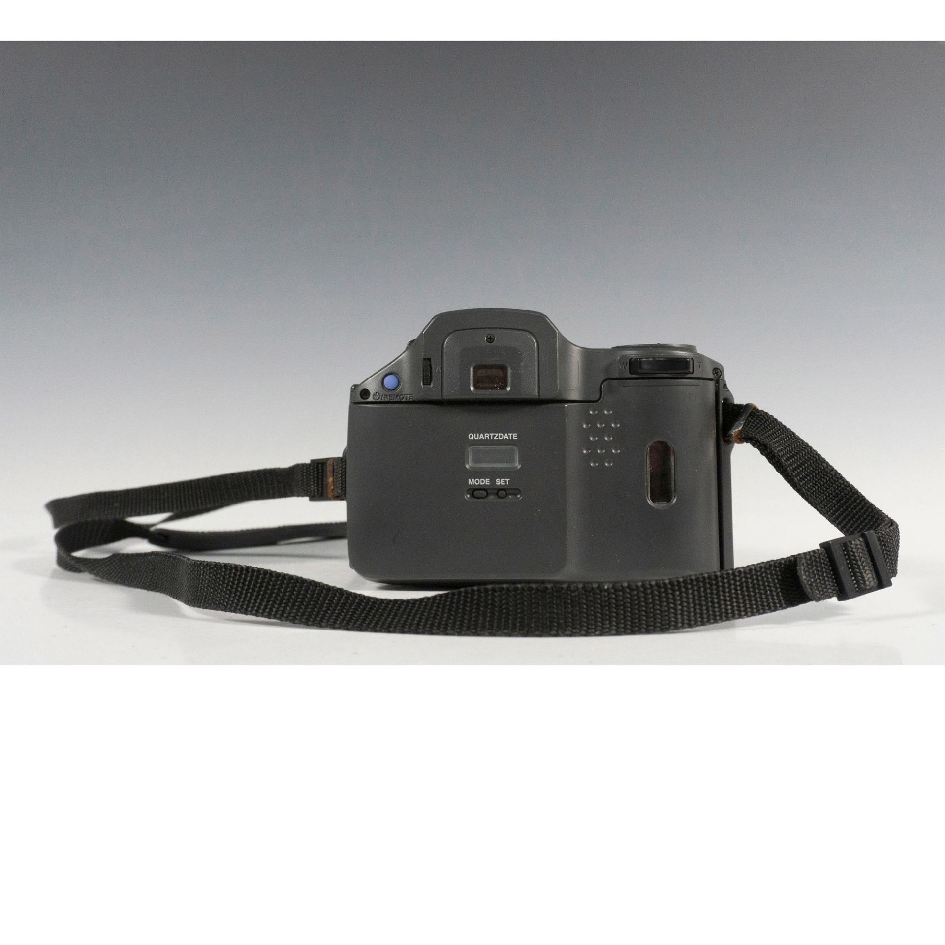 Olympus IS-10 DLX 35mm Film Camera - Bild 4 aus 8
