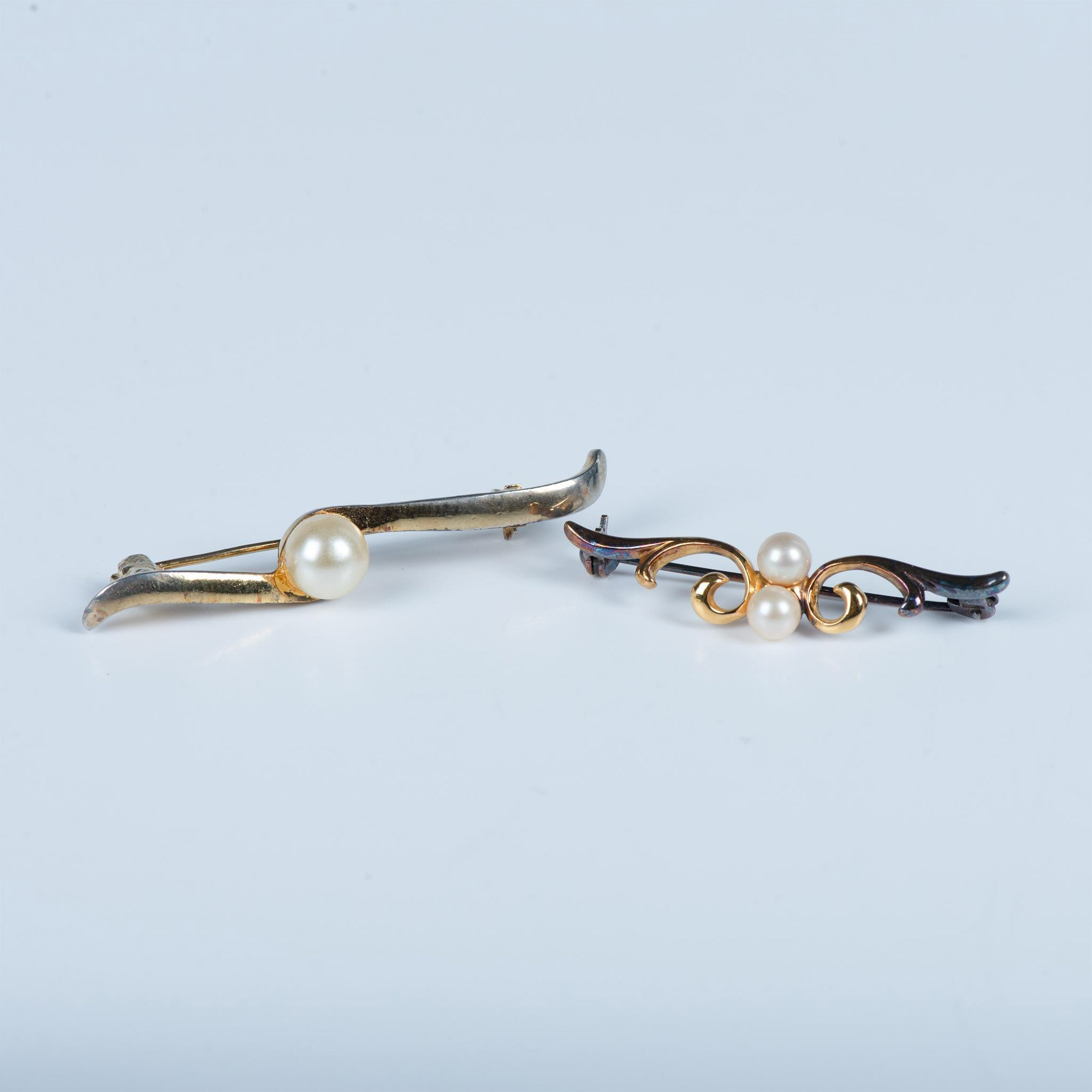 2pc Pretty Gold Metal and Faux Pearl Costume Pins