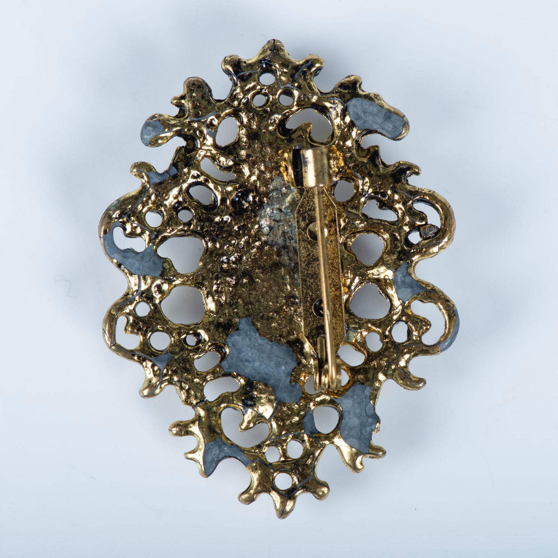 Ornate Gold Metal, Faux Pearl and Blue Rhinestone Brooch - Image 2 of 5